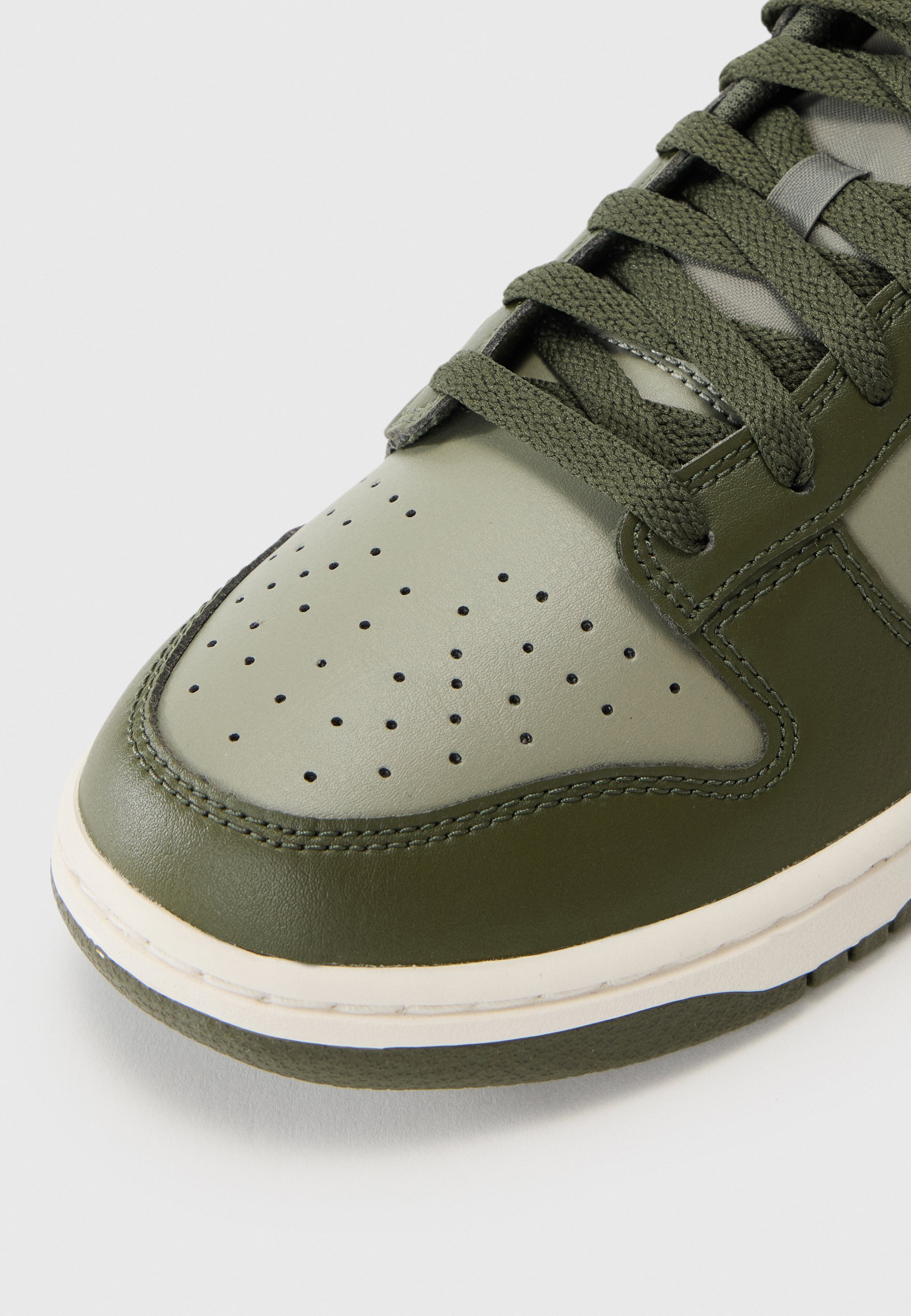Nízké tenisky Nike Sportswear