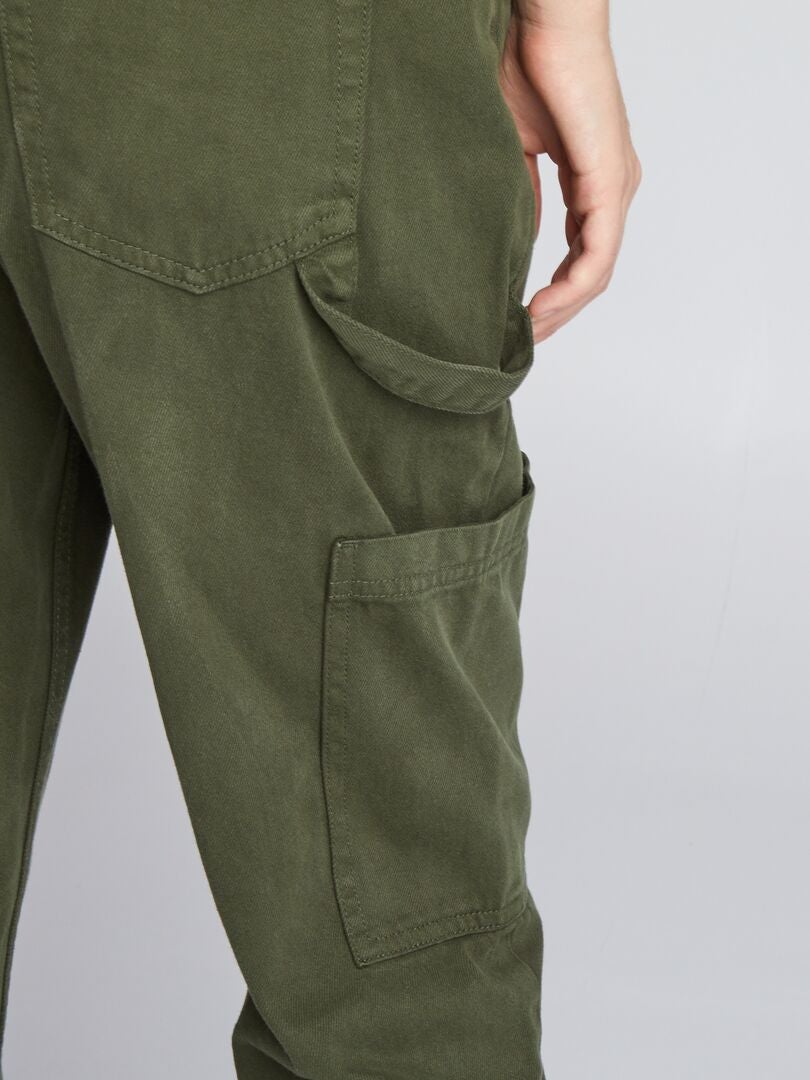 Peto con bolsillos con solapa - VERDE