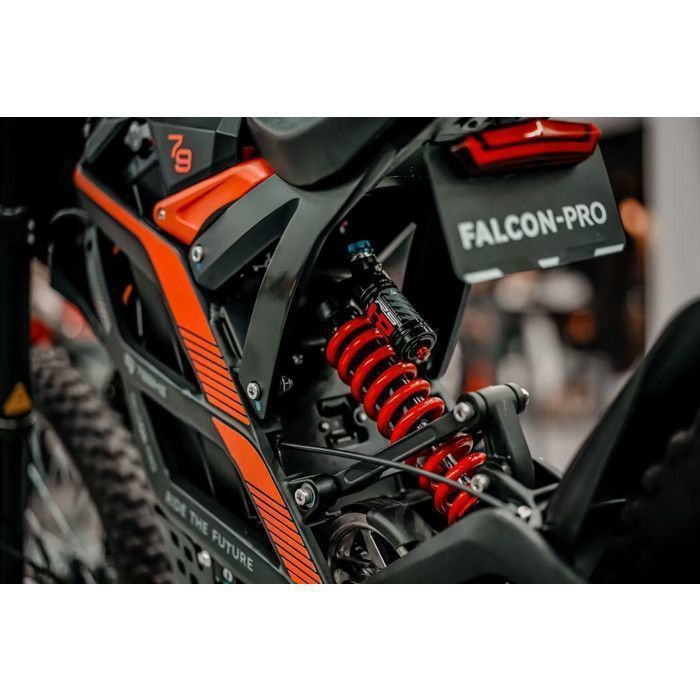 Motocicleta eléctrica para adultos 79Bike FALCON PRO Motor de 8500W Neumáticos todoterreno Batería de iones de litio de 72V 35Ah Velocidad máxima 85 km/h Negra