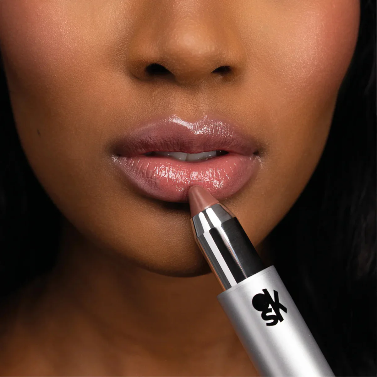 Labbra CLICK'N KISS - Rossetto brillante