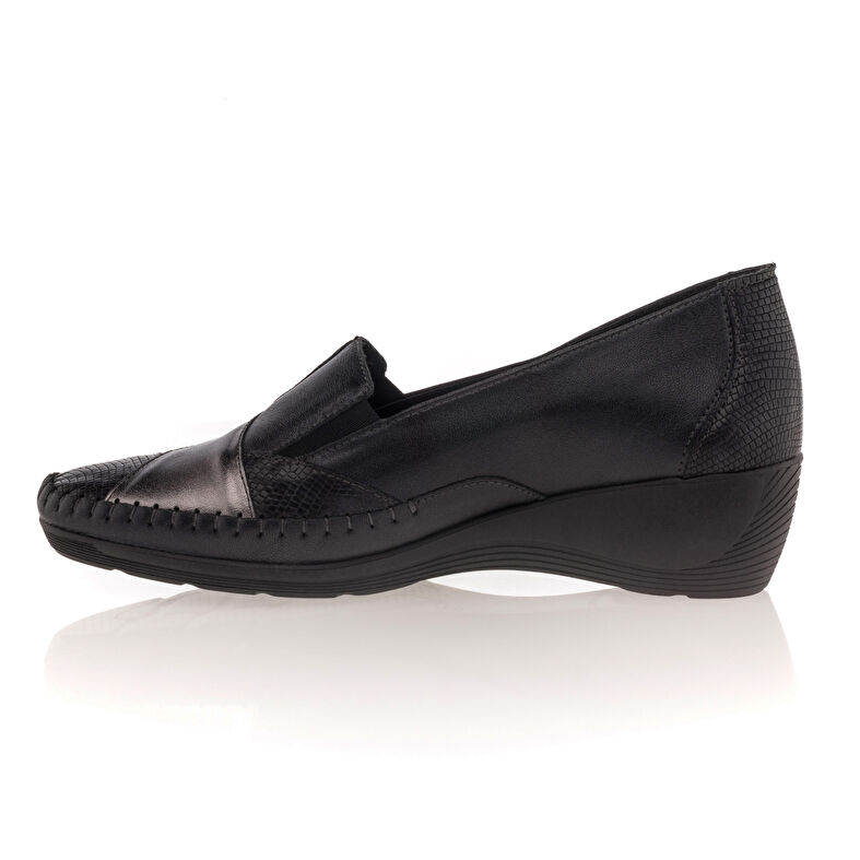Zapatos cómodos para mujer, color negro.