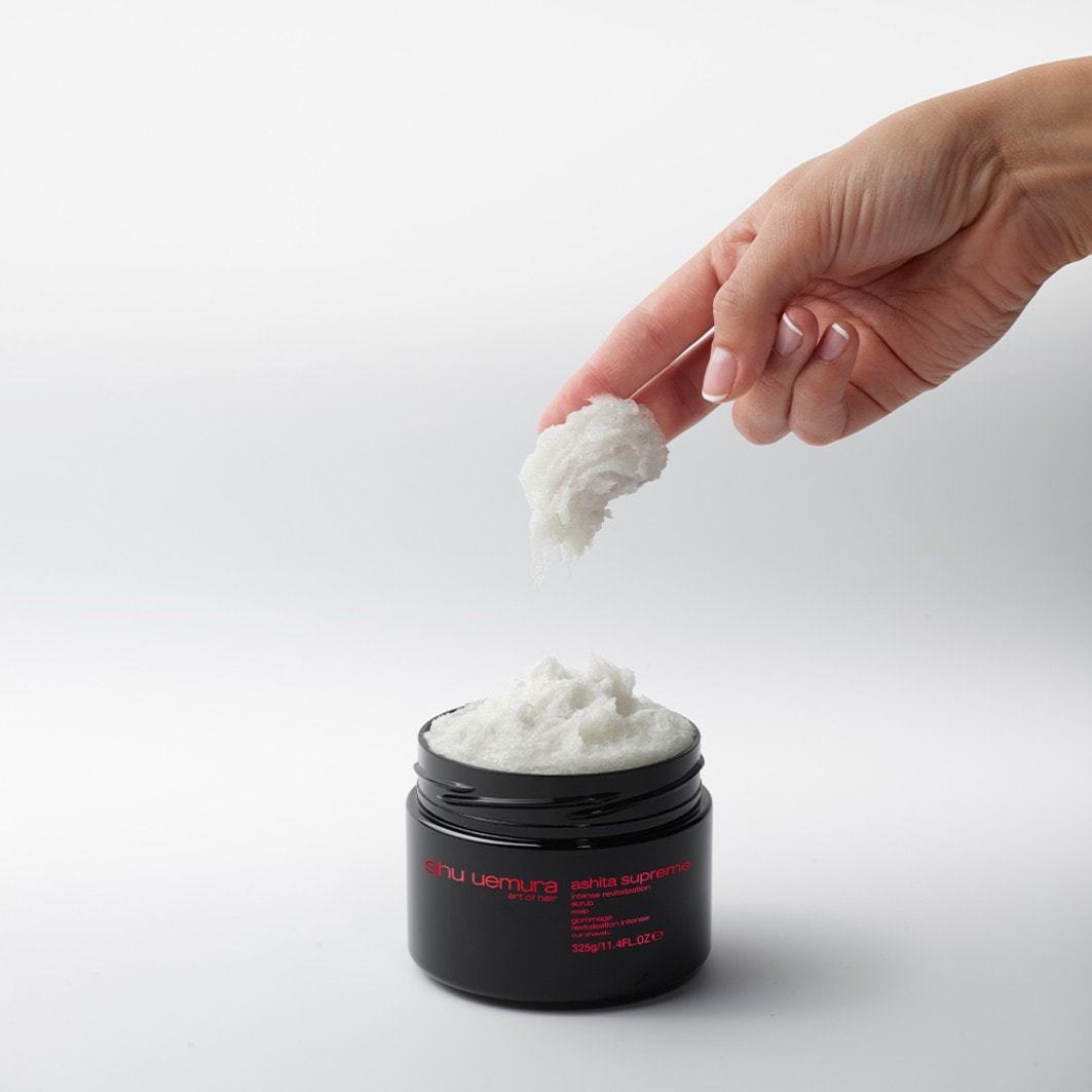 Shu Uemura piling za vlasište Ashita Supreme intenzivni revitalizirajući piling - 250 ml