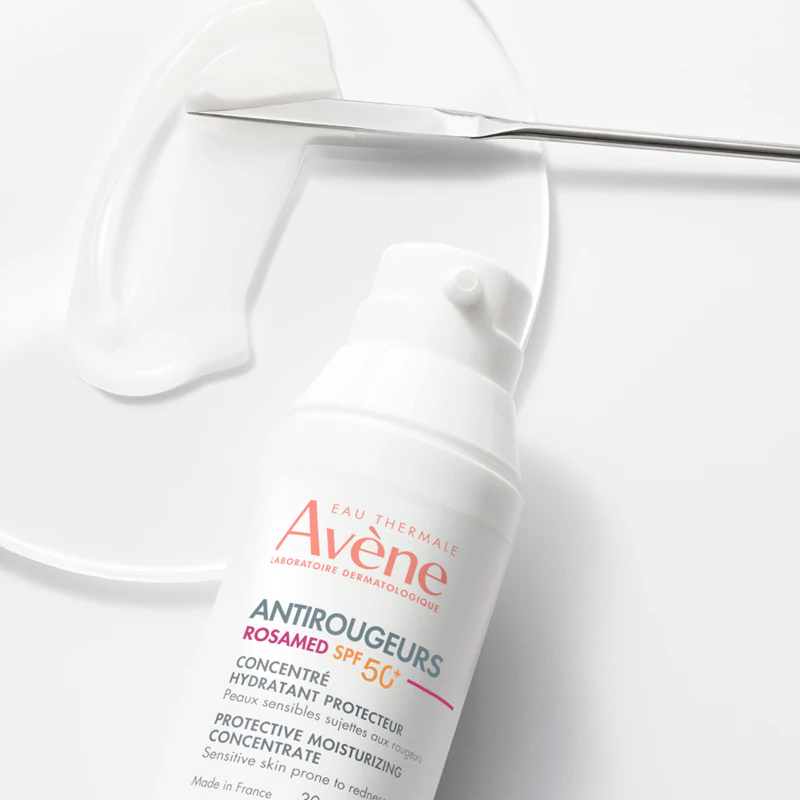 Avène Antirougeurs Rosamed Protective Moisturizing Concentrate, een geconcentreerde verzorging tegen roodheid.