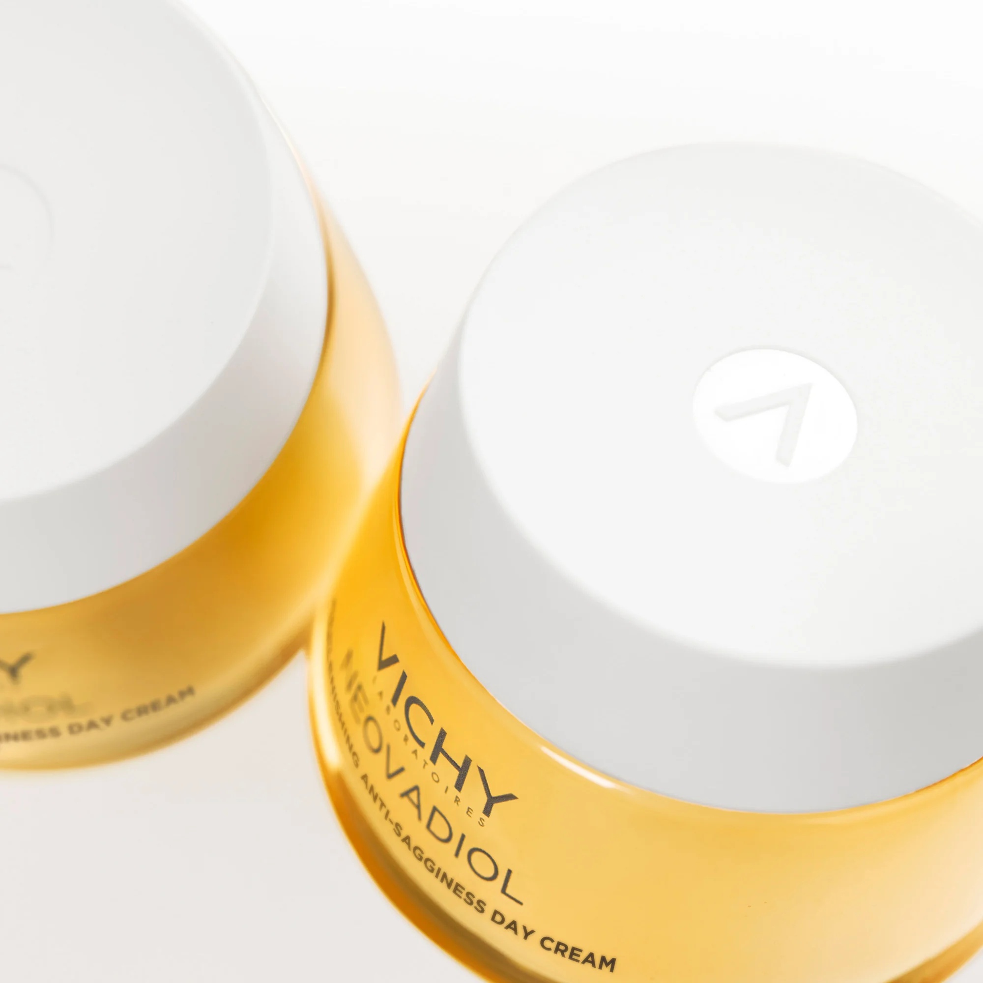 VICHY Neovadiol Dagcrème voor na de menopauze 50 ml Vult lipiden aan en bestrijdt huidverslapping
