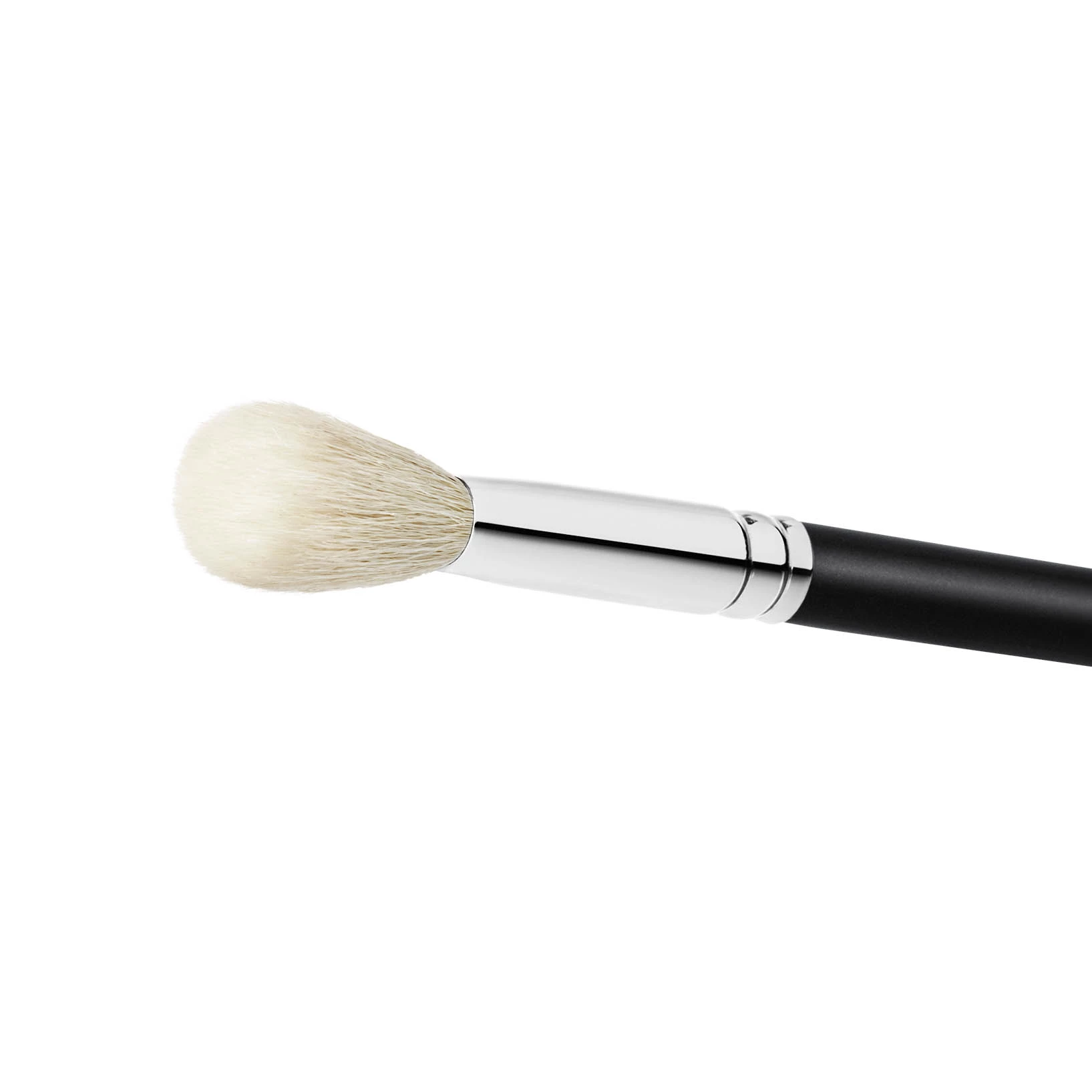 168 Syntetyczny duży pędzel kątowy do konturowania - MAC