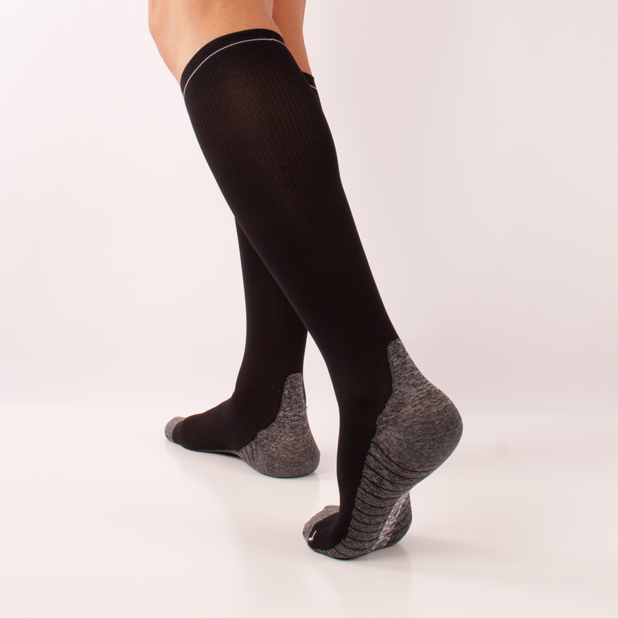 Pacote com 2 pares de meias esportivas de compressão graduada Xtreme Sockswear
