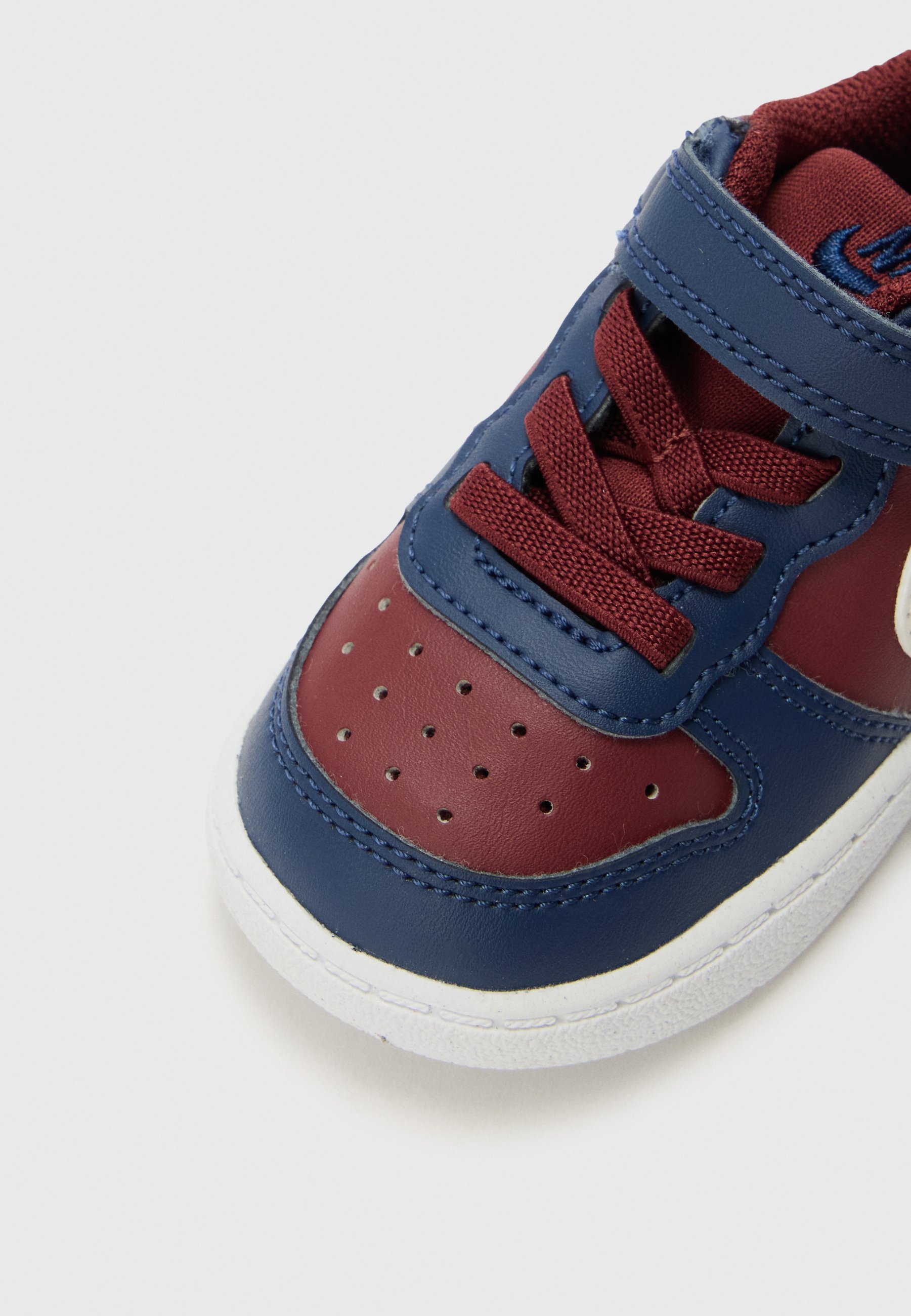 Nike Sportswear COURT BOROUGH LOW RECRAFT UNISEX - Tenisky - tmavočervená/mäkká perleťová/polnočná námornícka modrá/biela
