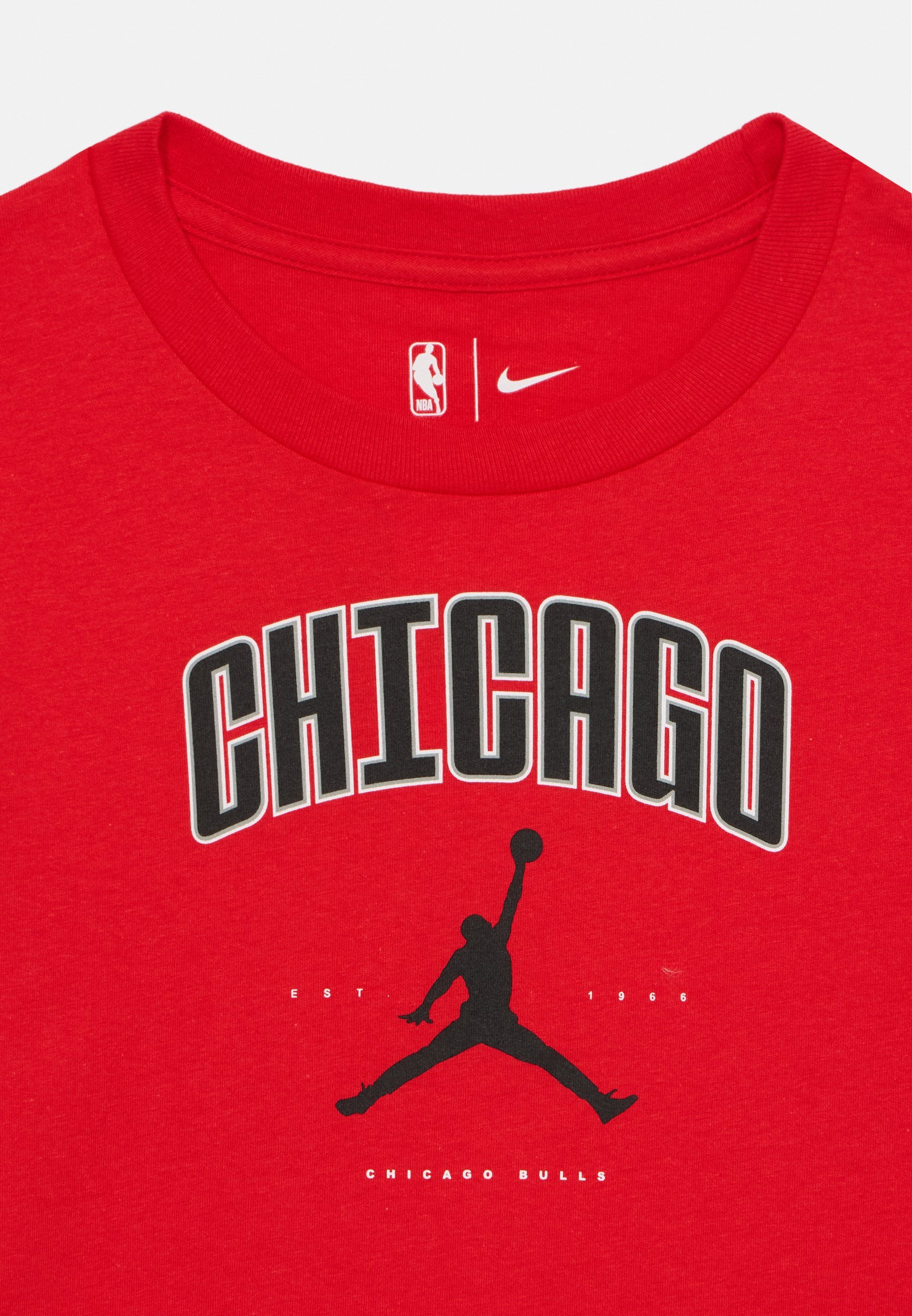 NBA CHICAGO BULLS CITIES TEE UNISEX - Printtipaita - black/whiteNike Performance