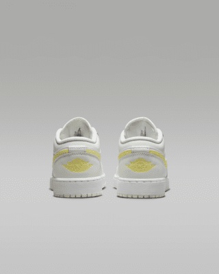 Air Jordan 1 Low Older Kids' Shoes