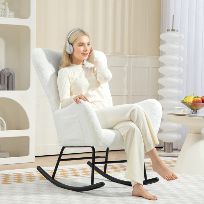 Fauteuil à bascule, fauteuil à bascule avec aspect nounours, accoudoirs, fauteuil d'allaitement avec patins en bois, coussin lomba
