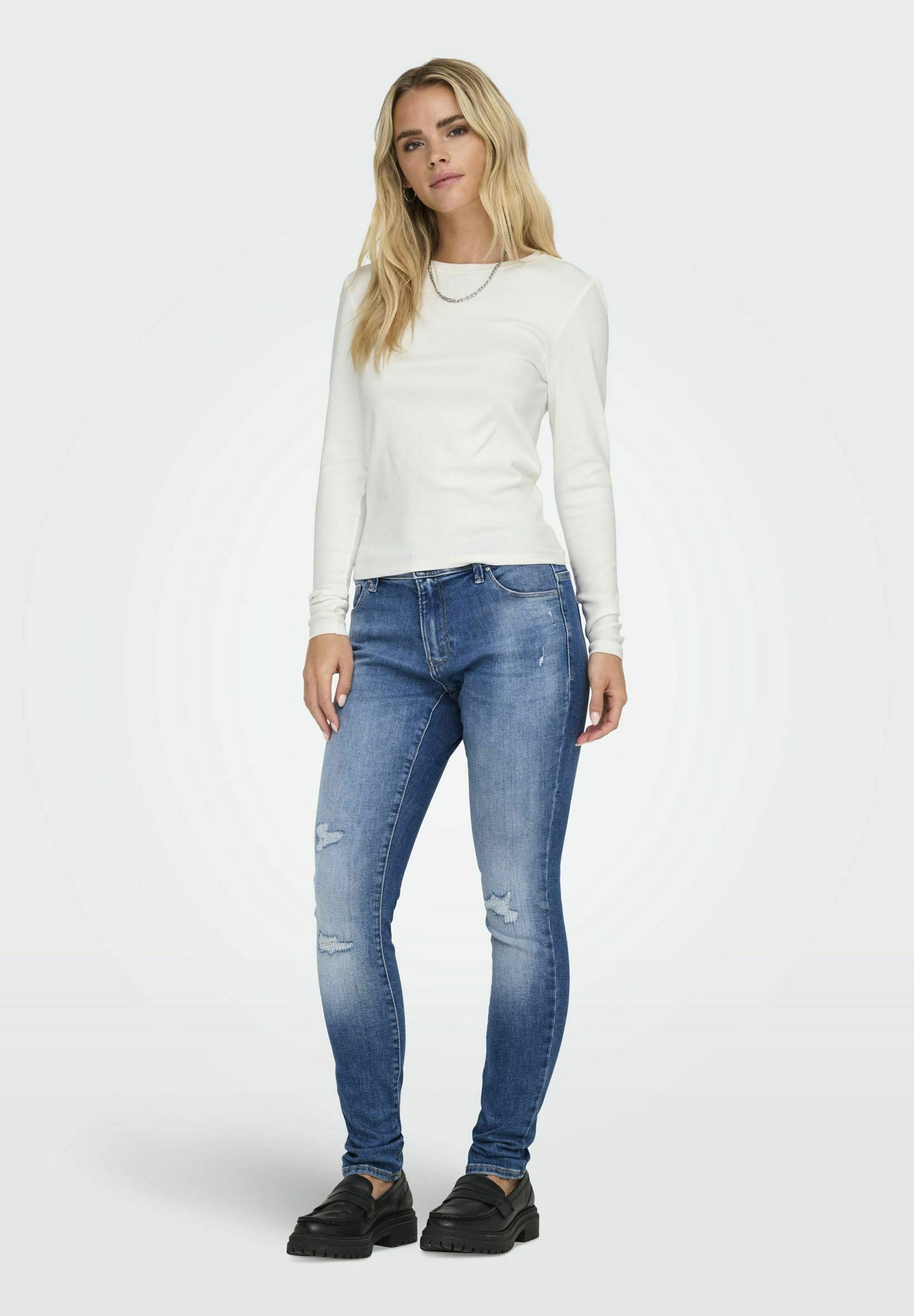 ONLY ONLRILEY O-NECK - Top met lange mouwen - cloud dancer