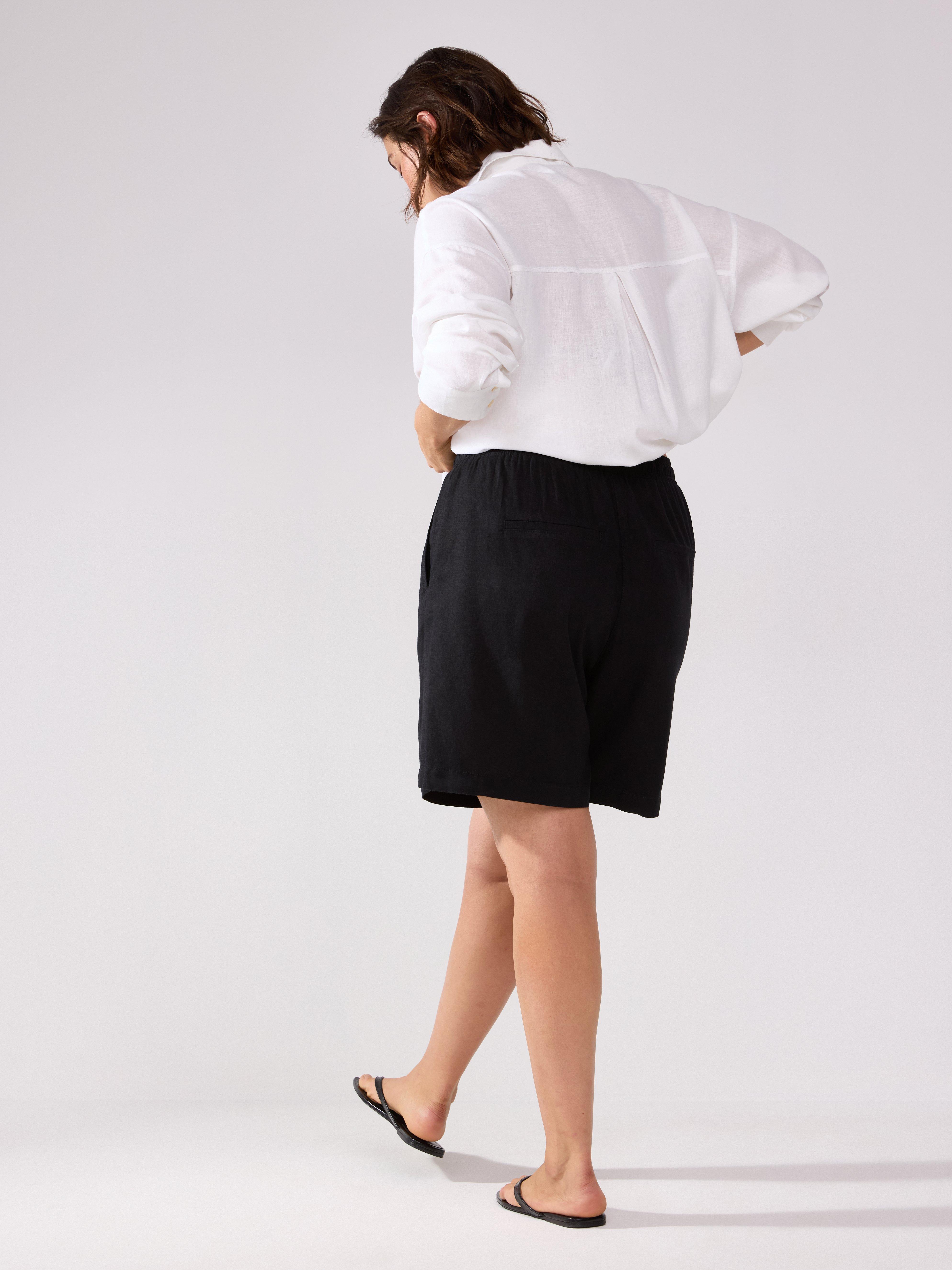 Shorts em linho preto