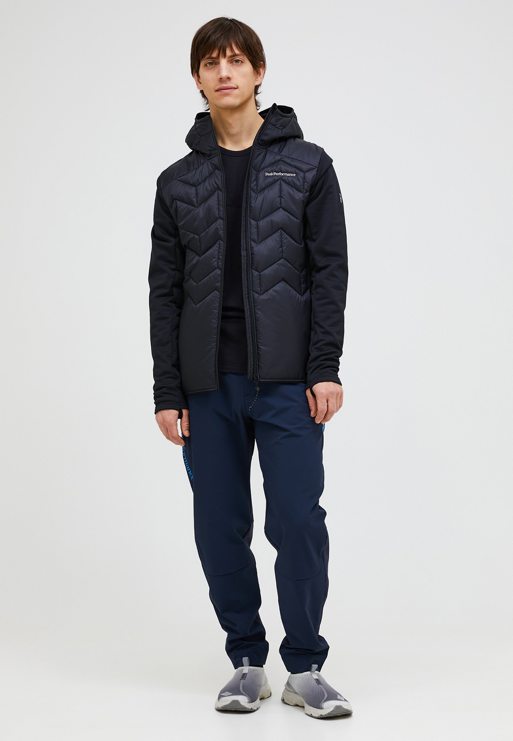 Peak Performance M Elevate Liner Hybrid - Outdoorjas - zwart