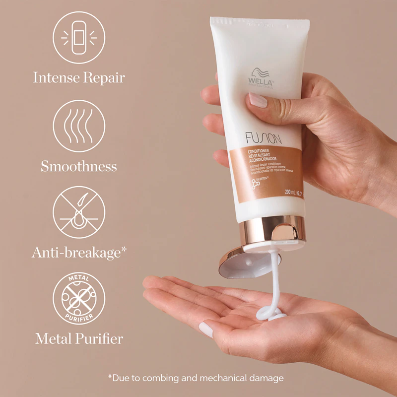 Condicionador Wella Professionals Fusion Intensive Regenerador para Cabelos Danificados