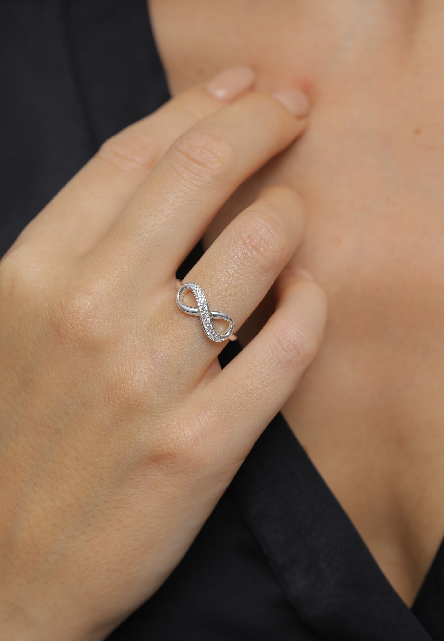 Elli Femmes Symbole Infinité Tendance Éternité avec Cristaux de Zirconium en Argent Sterling 925