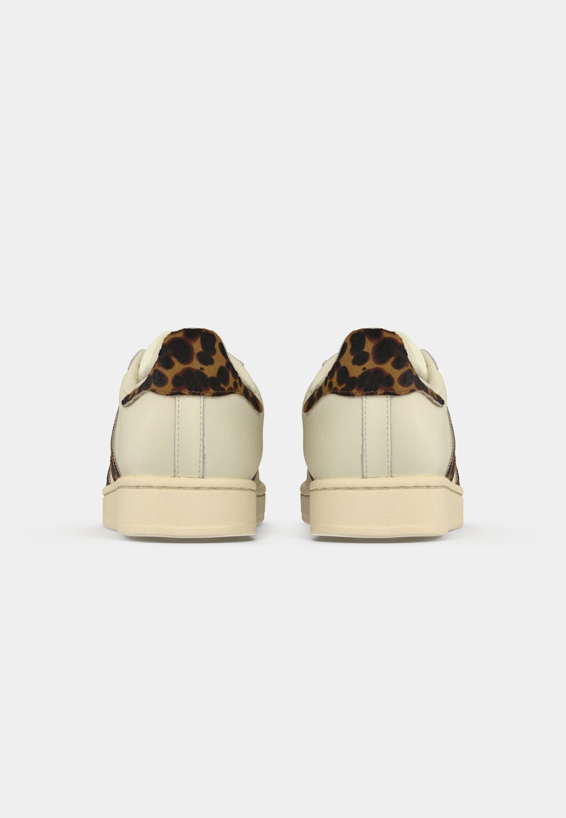 adidas Originals alacsony szárú edzőcipők