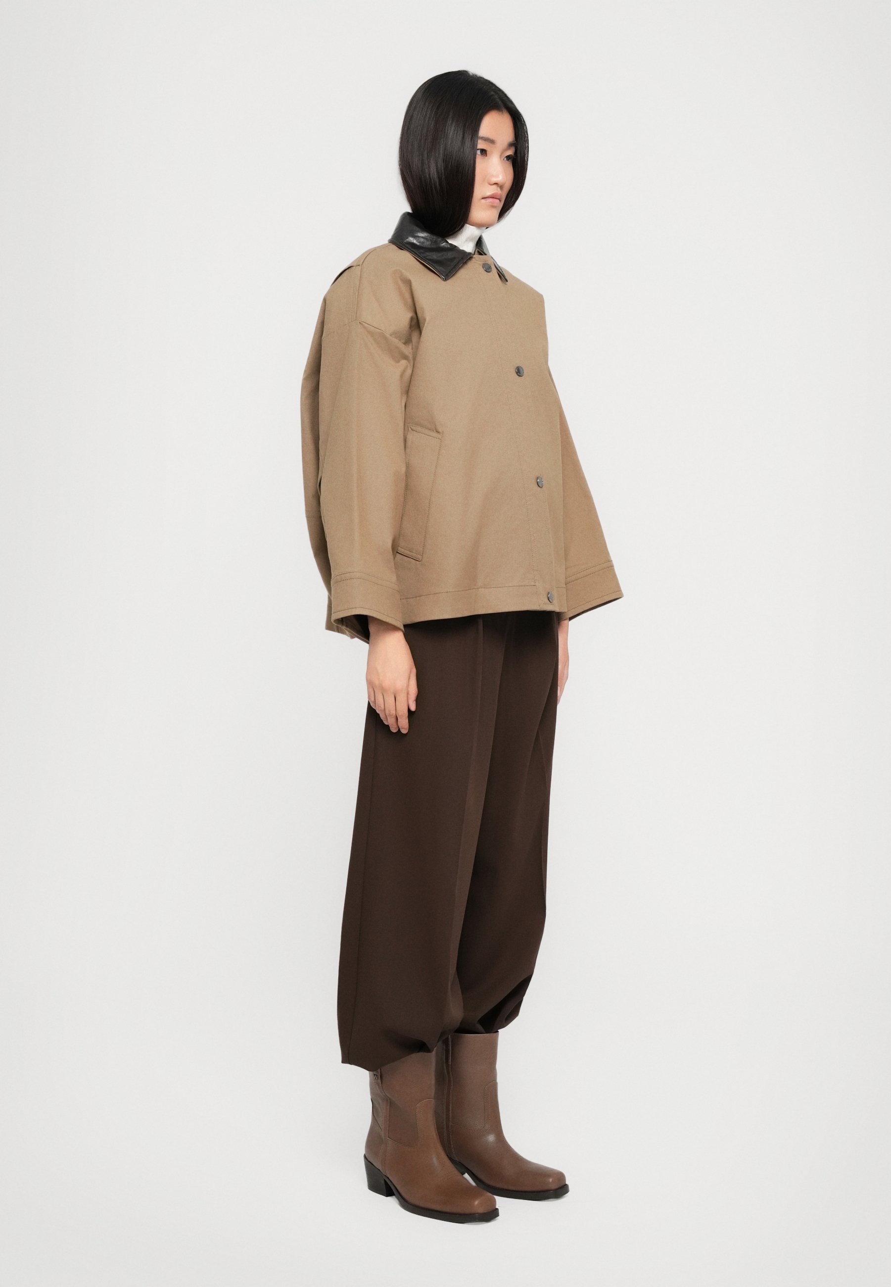 WEEKEND MaxMara DOREMA - Lehká bunda - deserto