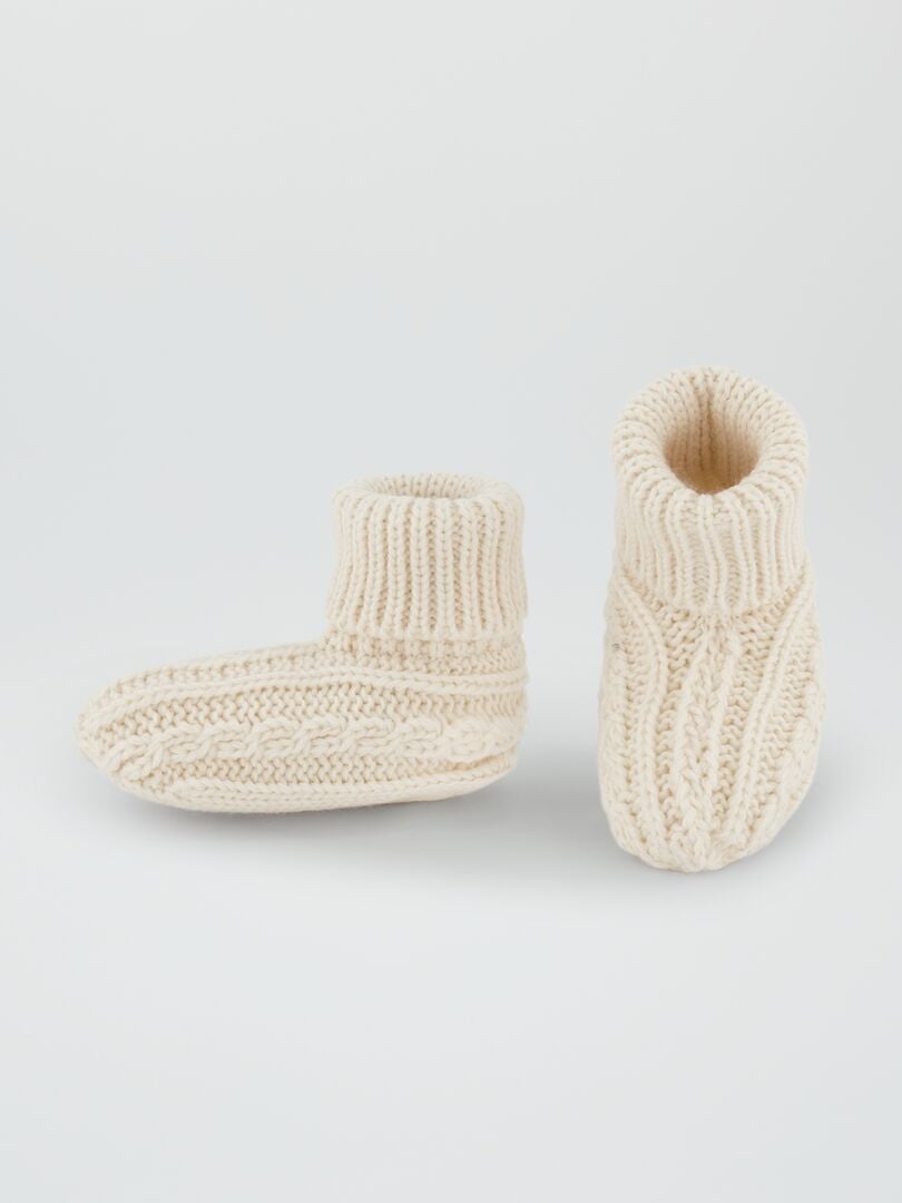 Pantuflas de punto de ganchillo - Beige
