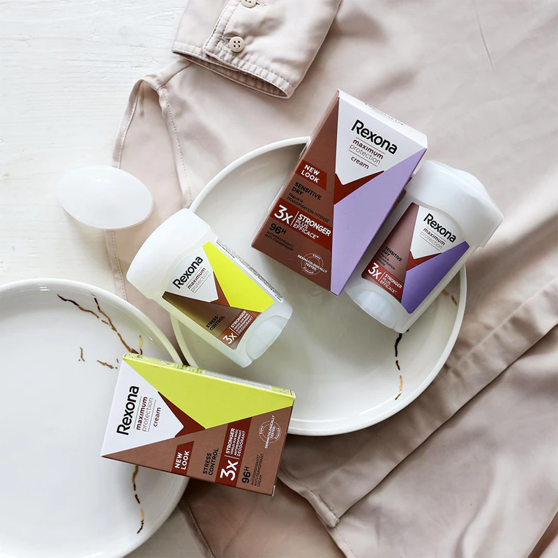 Desodorante Rexona Maximum Protection Sensitive Dry Cream contra transpiração excessiva.