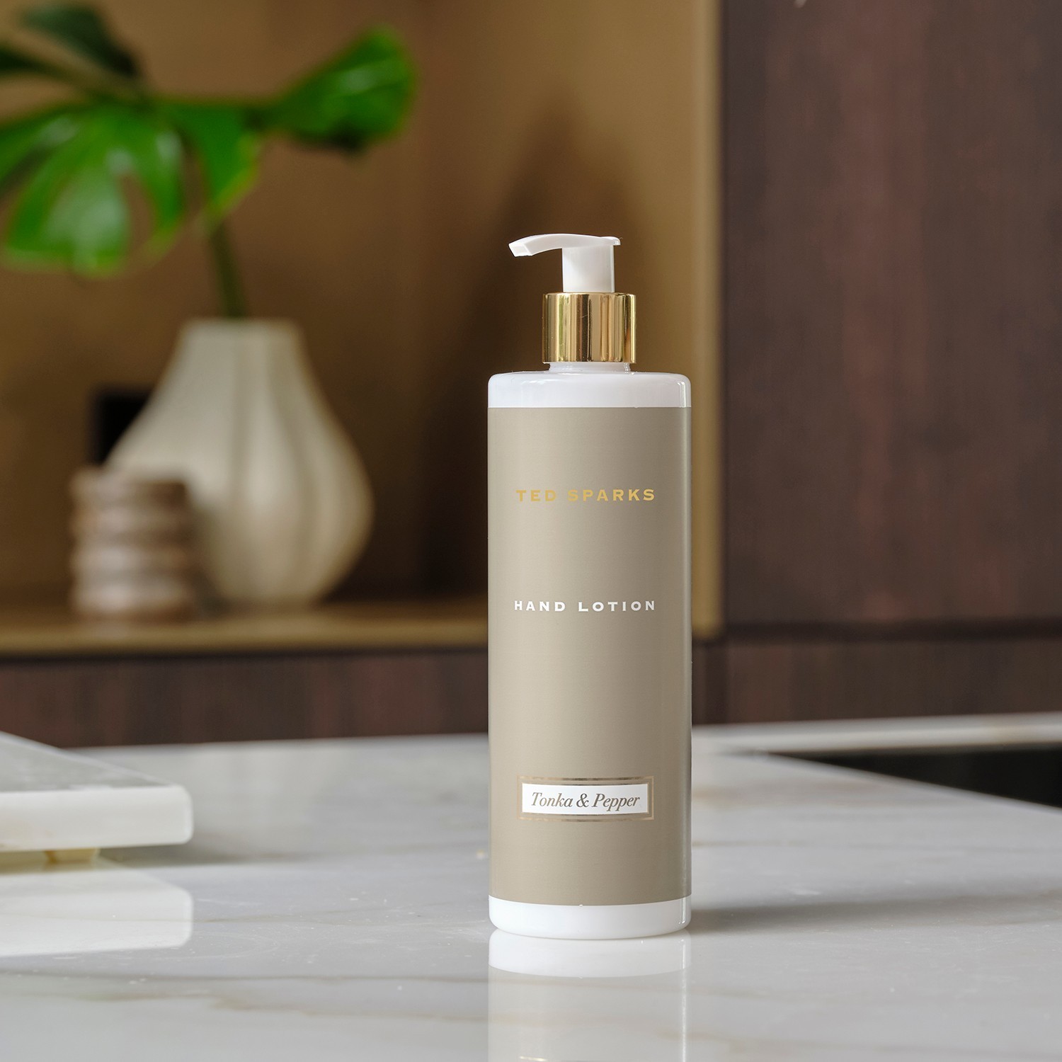 Ted Sparks losion za ruke Tonka i biber - 390 ml