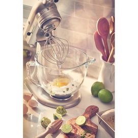Batedeira KitchenAid Artisan Design Series de 10 velocidades e 5 litros.