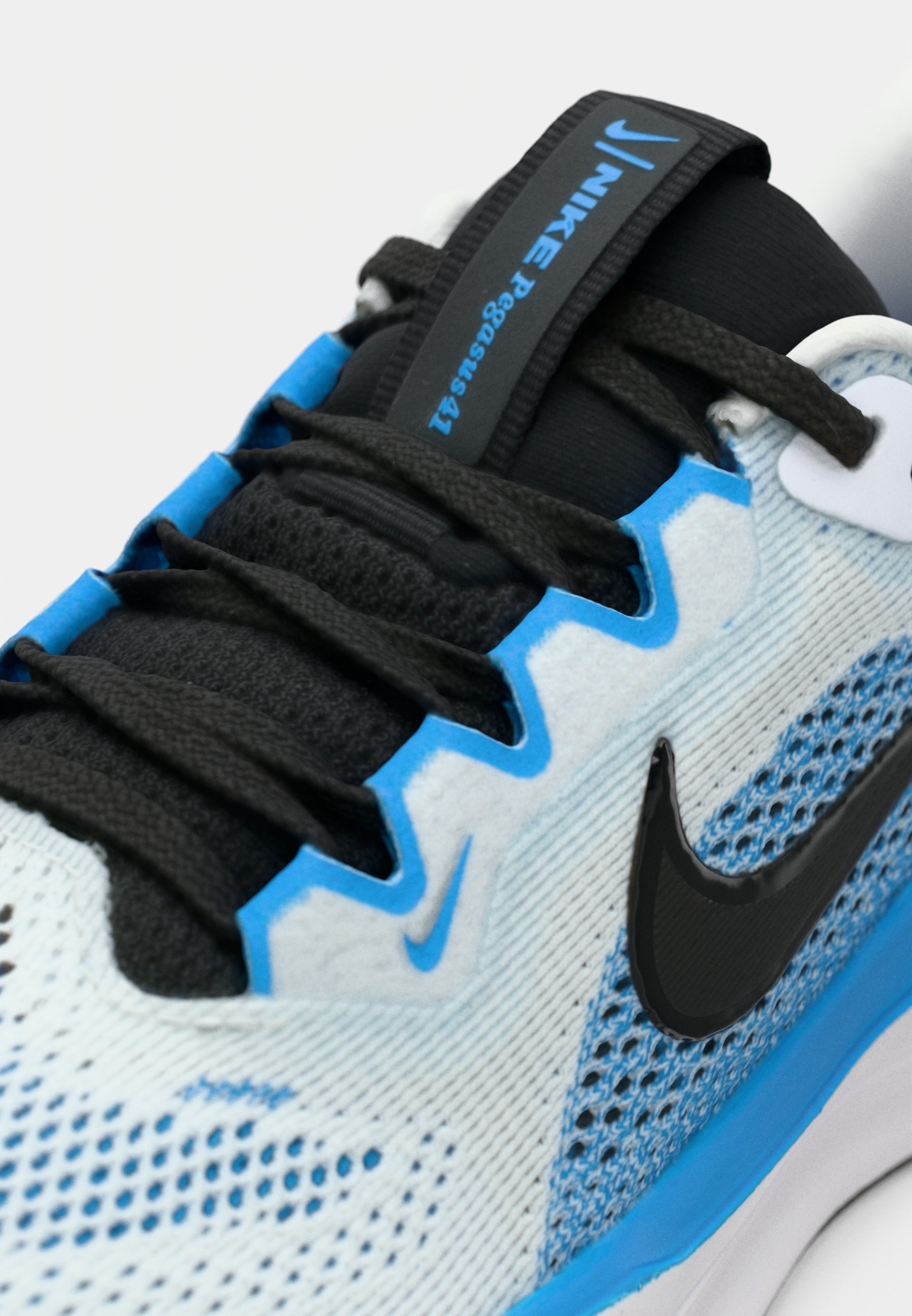 Nike Performance AIR ZOOM PEGASUS 41 UNISEXE - Chaussures de running sur route - blanc/argent métallisé/bleu/noir