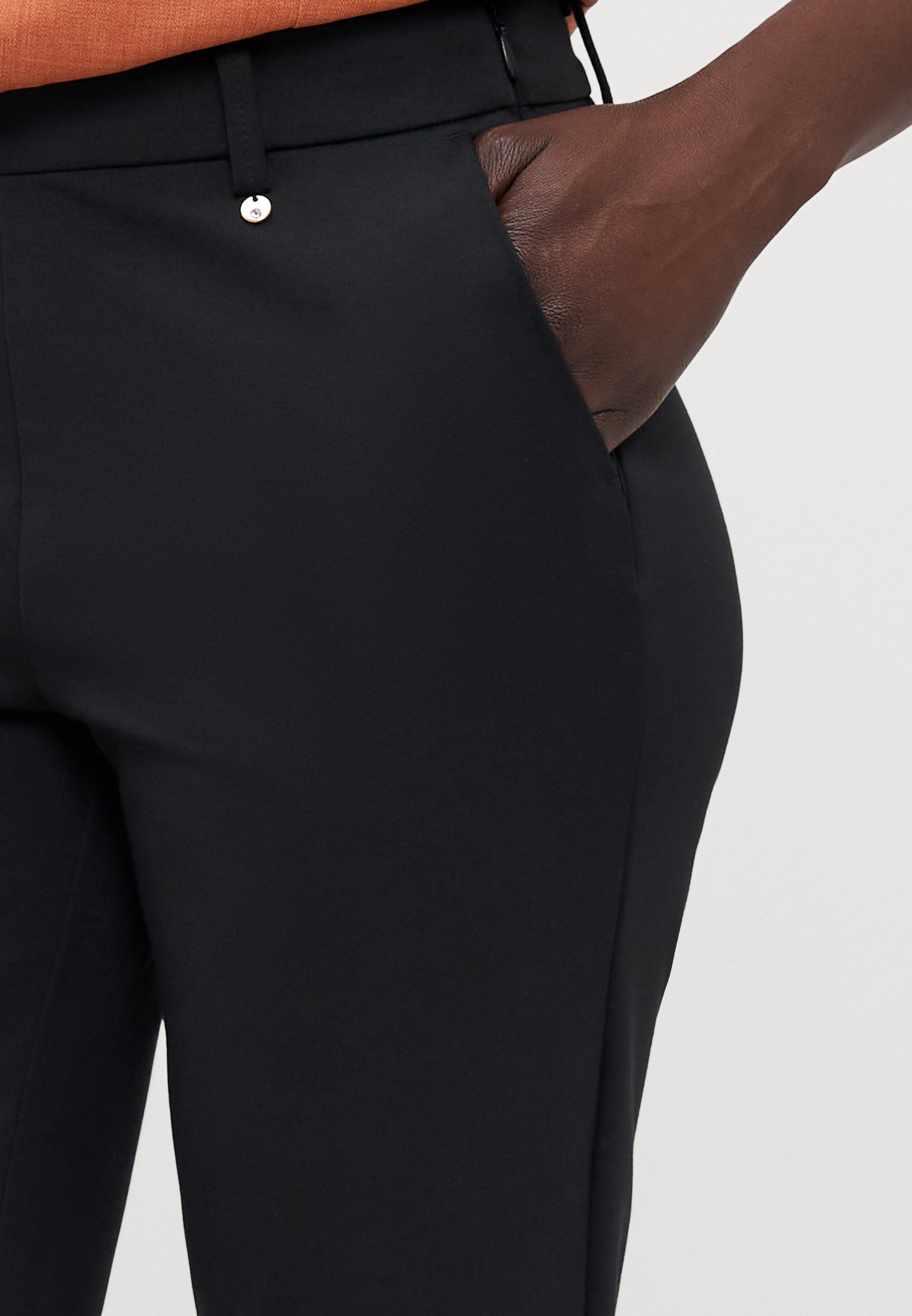 Pantaloni scurți - black