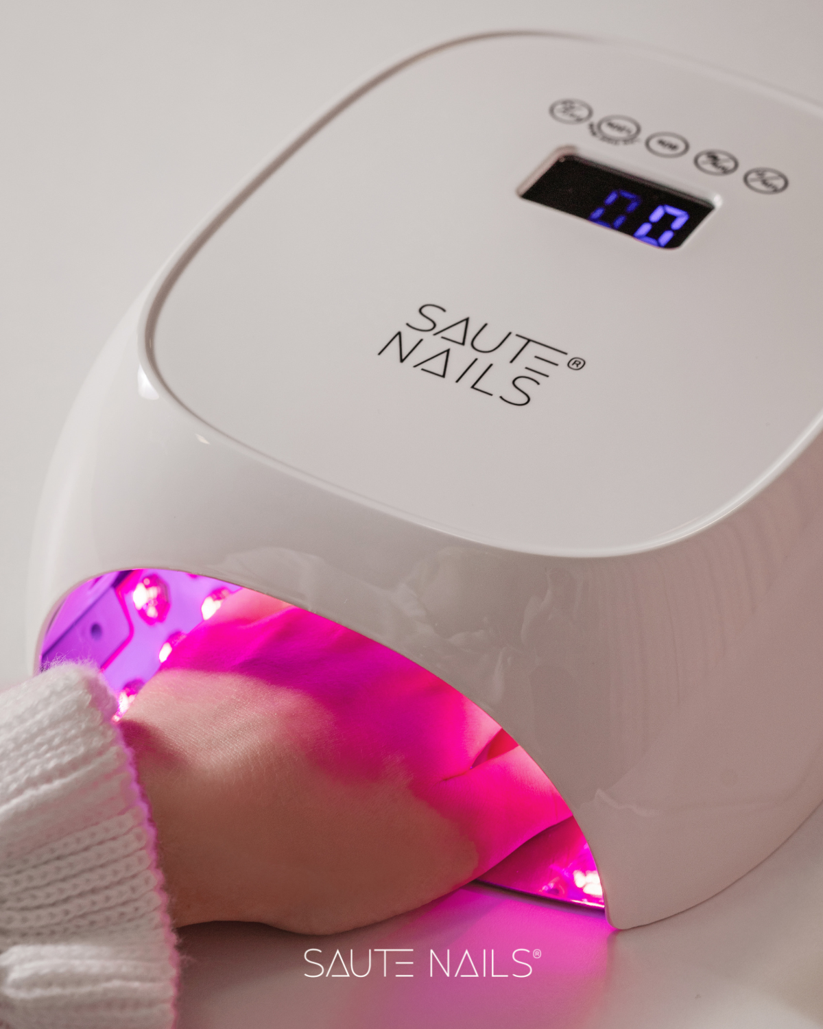 Saute Nails