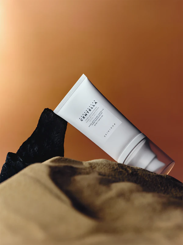 SKIN1004 Madagascar Centella Tone Brightening Tone-Up Sunscreen beschermende toningvloeistof voor het gezicht met een verhelderend effect