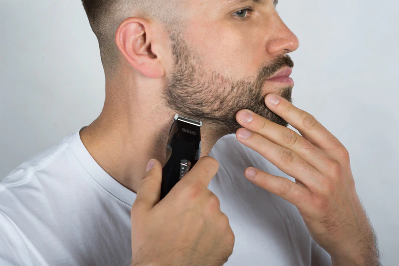 Aparador de barba e bigode Wahl
