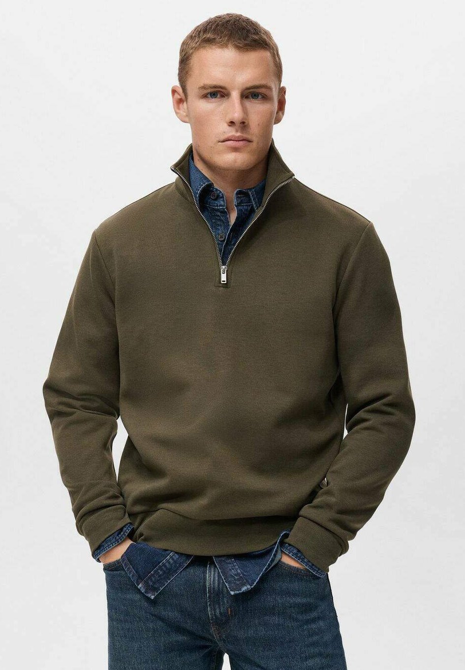 Mango REGULAR-FIT MET RITS - Sweatshirt - olijfgroen