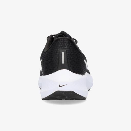  Nike Pegasus 40