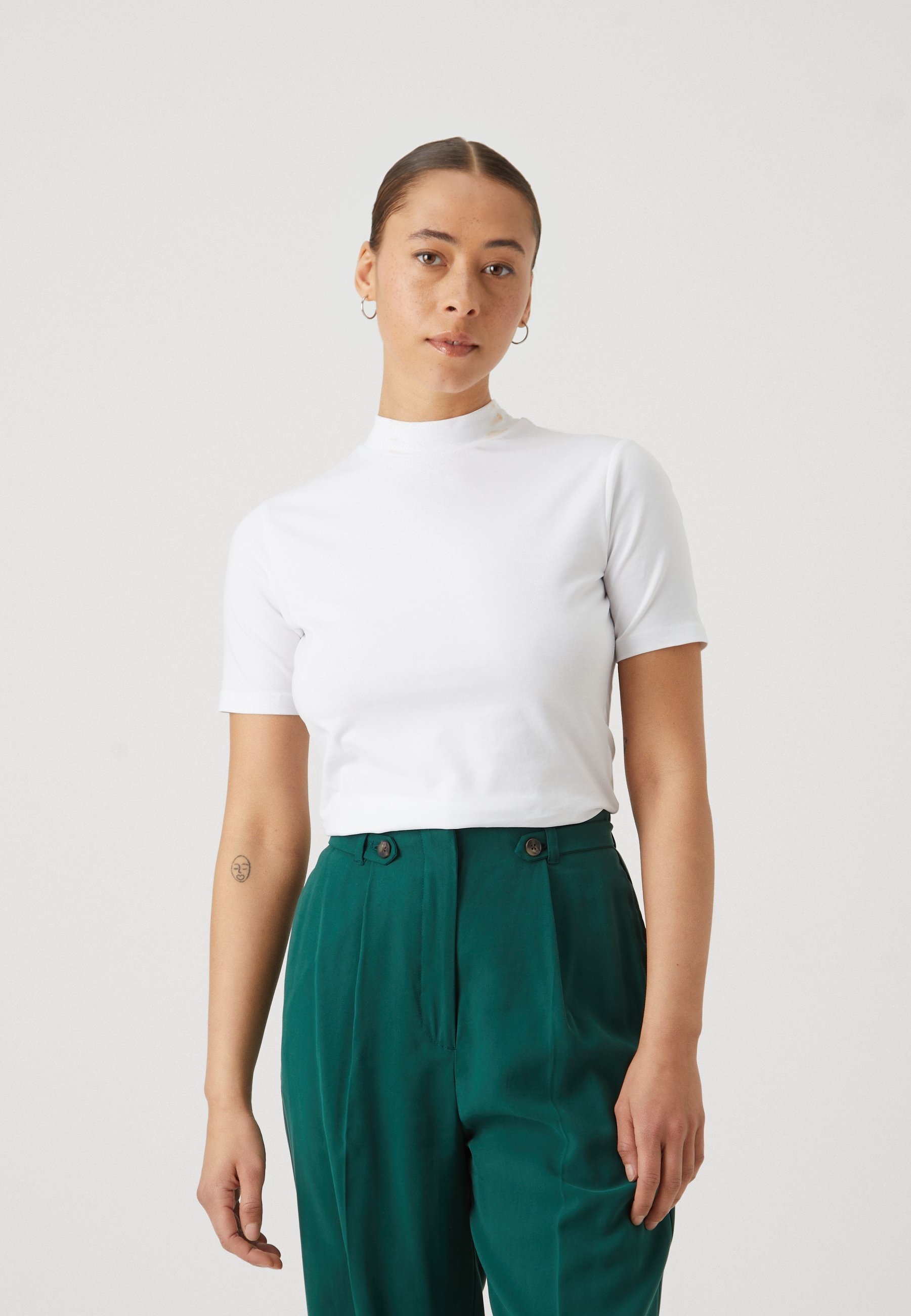 Lot de 2 t-shirts basiques Even&Odd Petite - blanc/noir