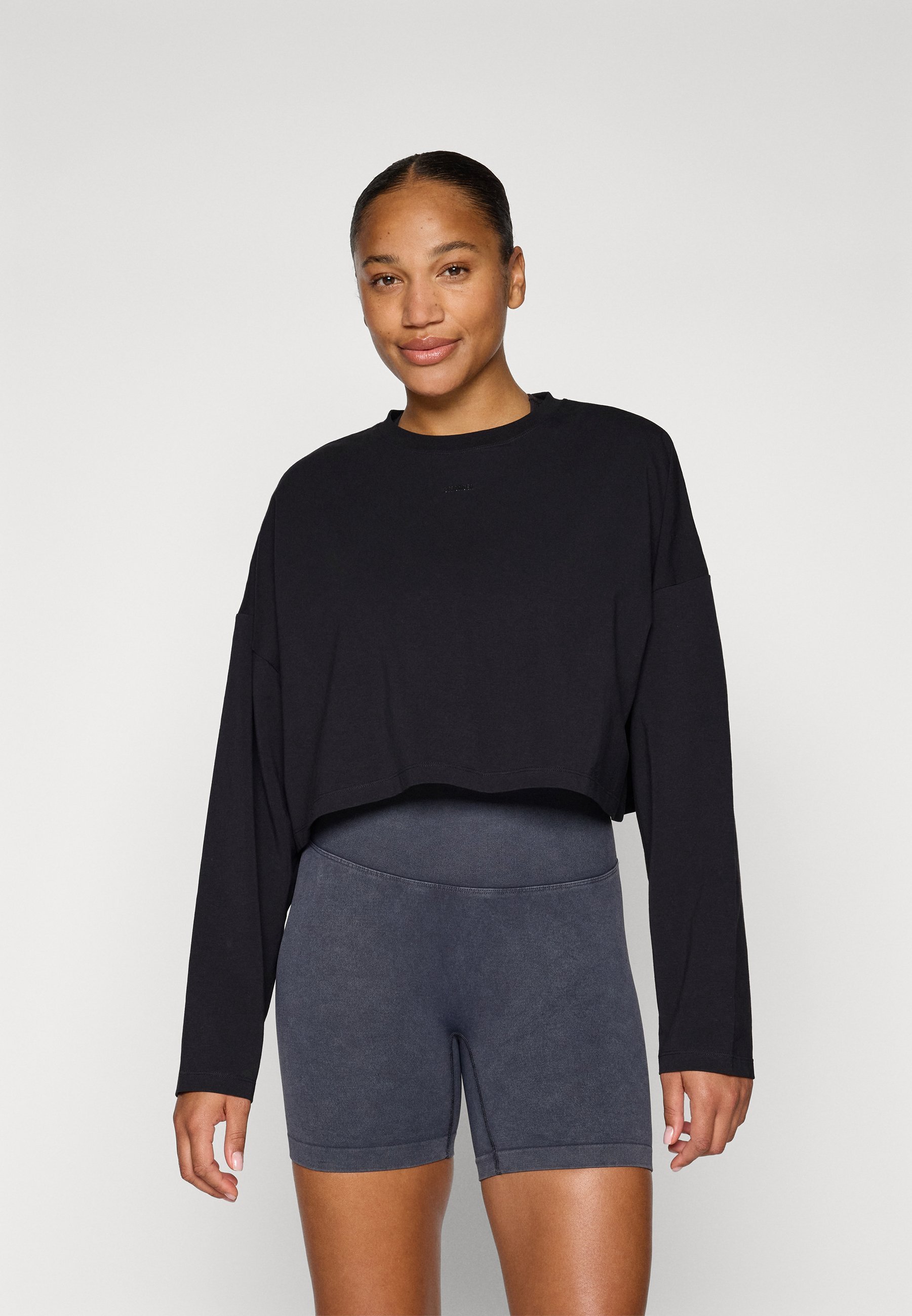 Sterkere gewassen cropped top met lange mouwen - Top met lange mouwen - zwart
