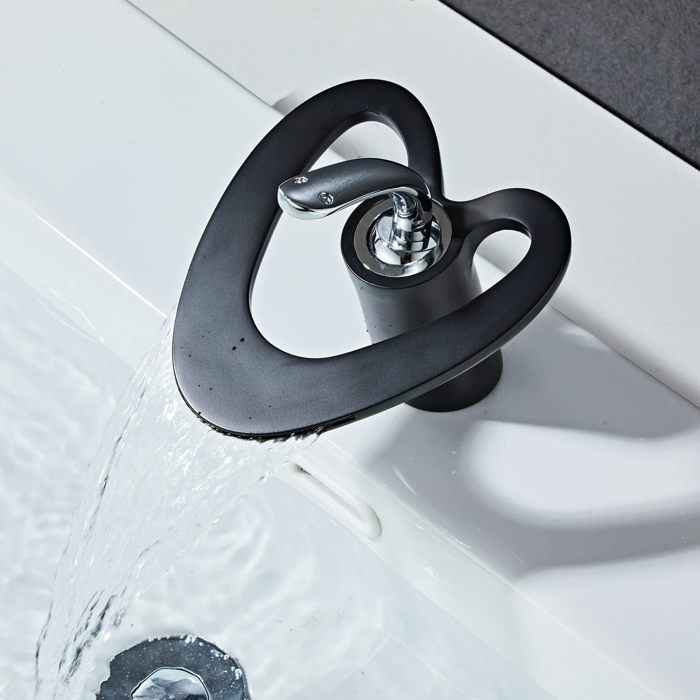Waterval badkamerkraan, wastafelmengkraan met verstelbare warm- en koudwaterkraan met één hendel en keramische klep.