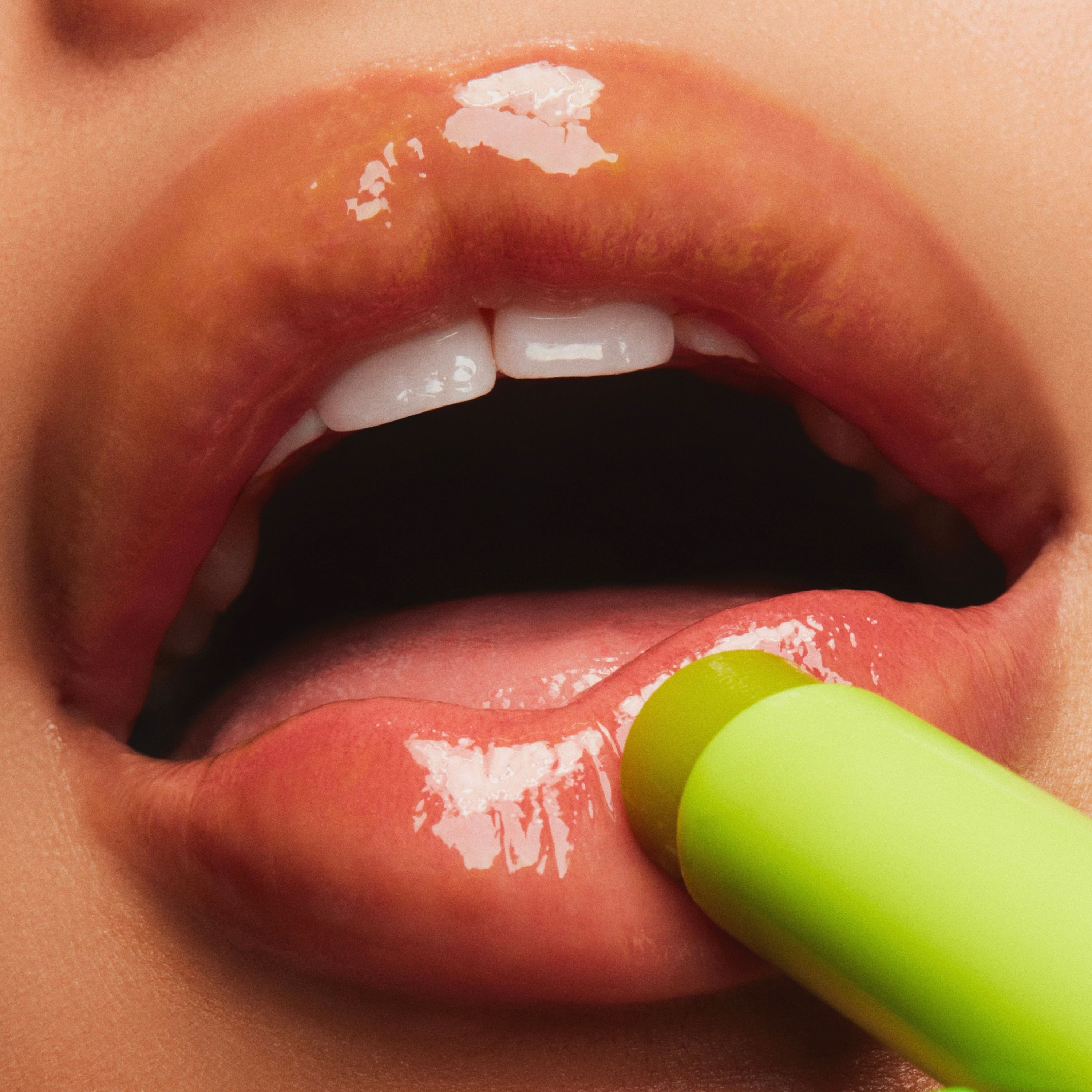 Squirt Plumping Gloss Stick balzam za usne sa sjajem i bojom Luksuzni ruževi za usne