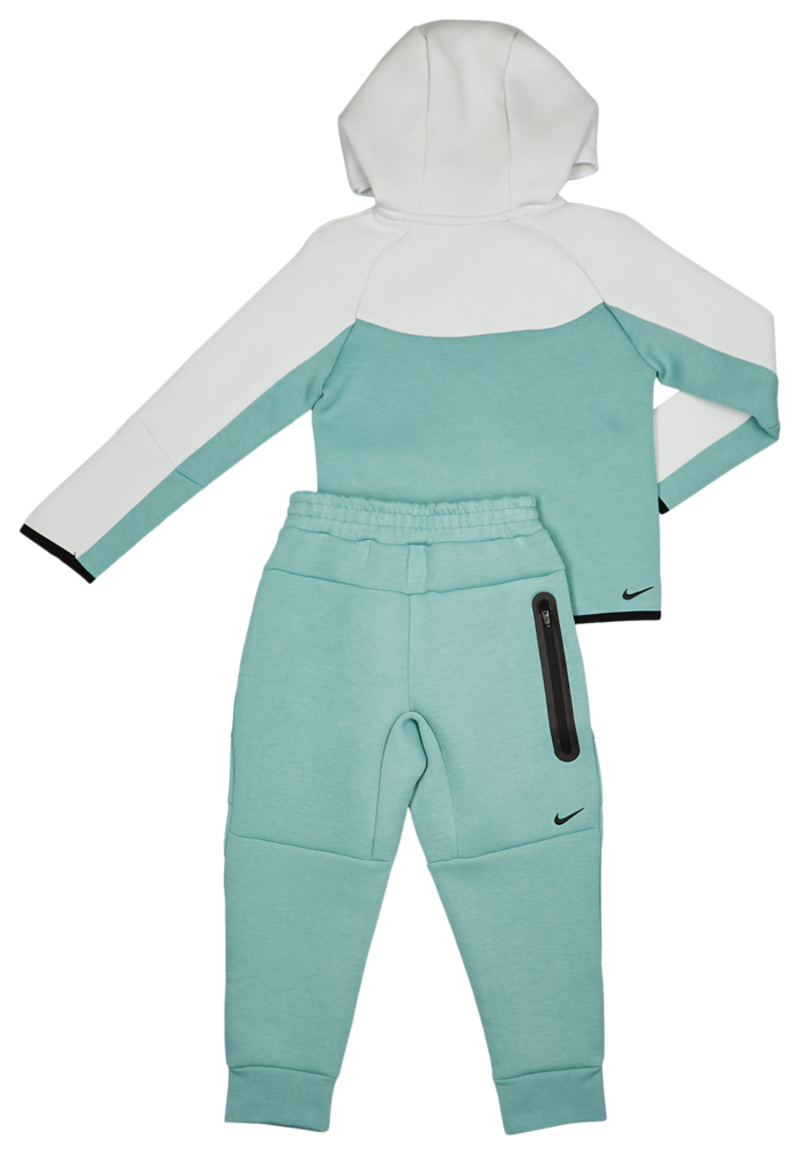 Nike Tech Fleece