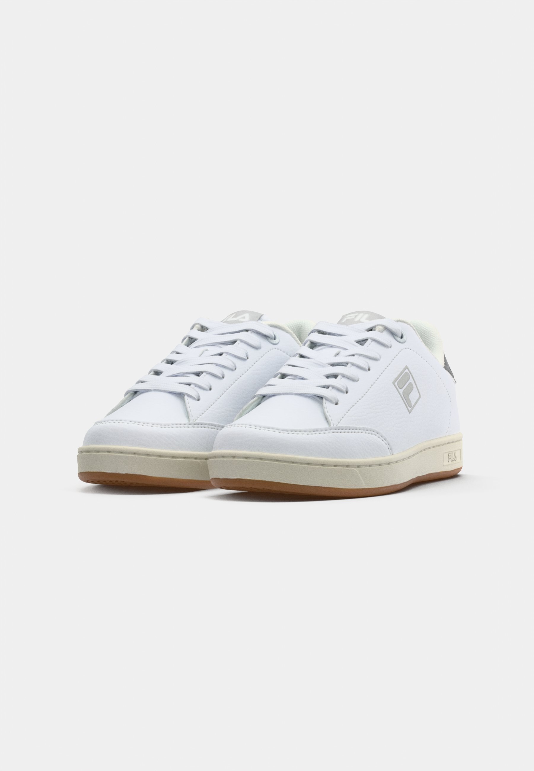 Fila COURTBAY - Scarpe da ginnastica - bianco/argento