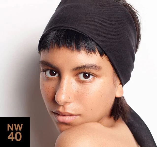 Studio Fix Fluid SPF 15 tekući puder NW40 - MAC