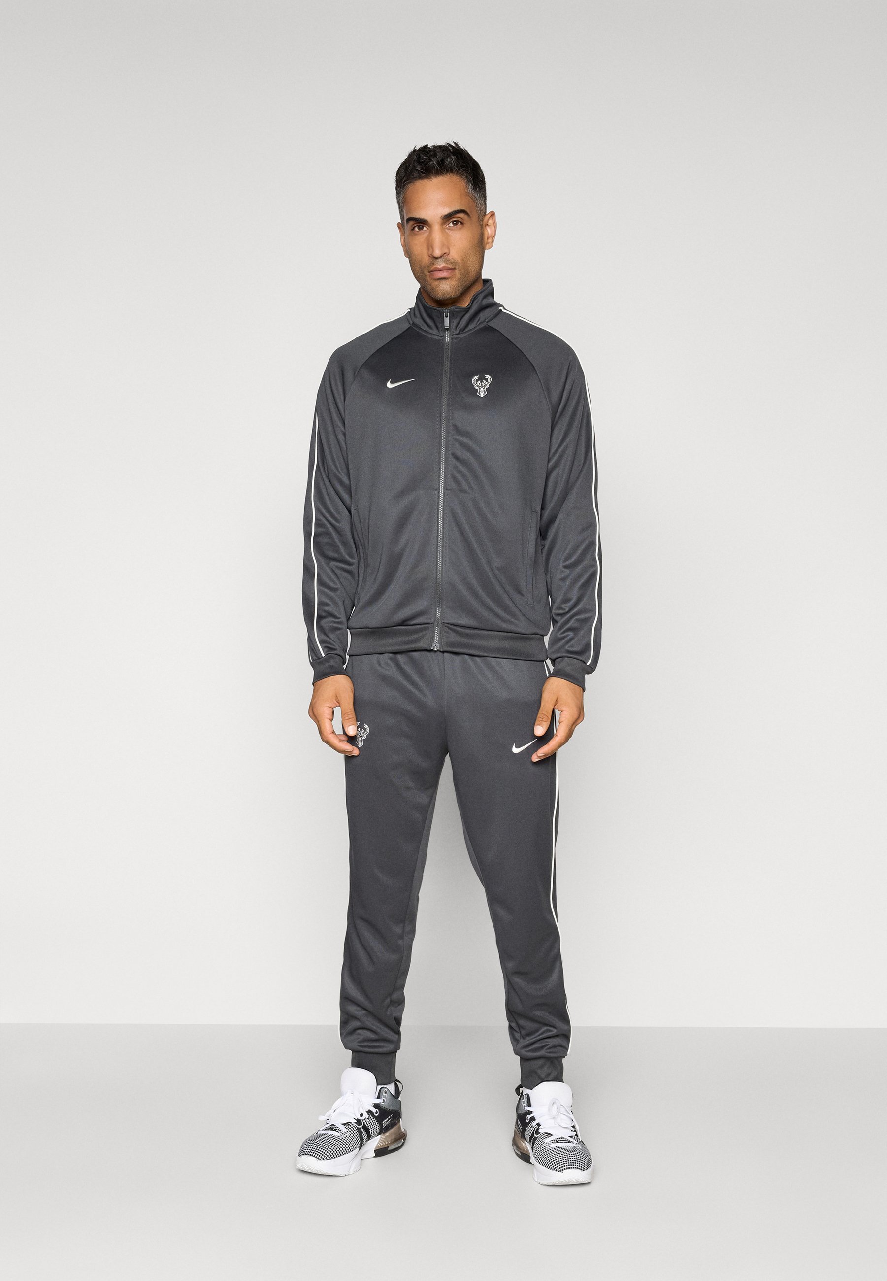 Ensemble Nike Performance Milwaukee Bucks Club - Tenue de club - anthracite/voile