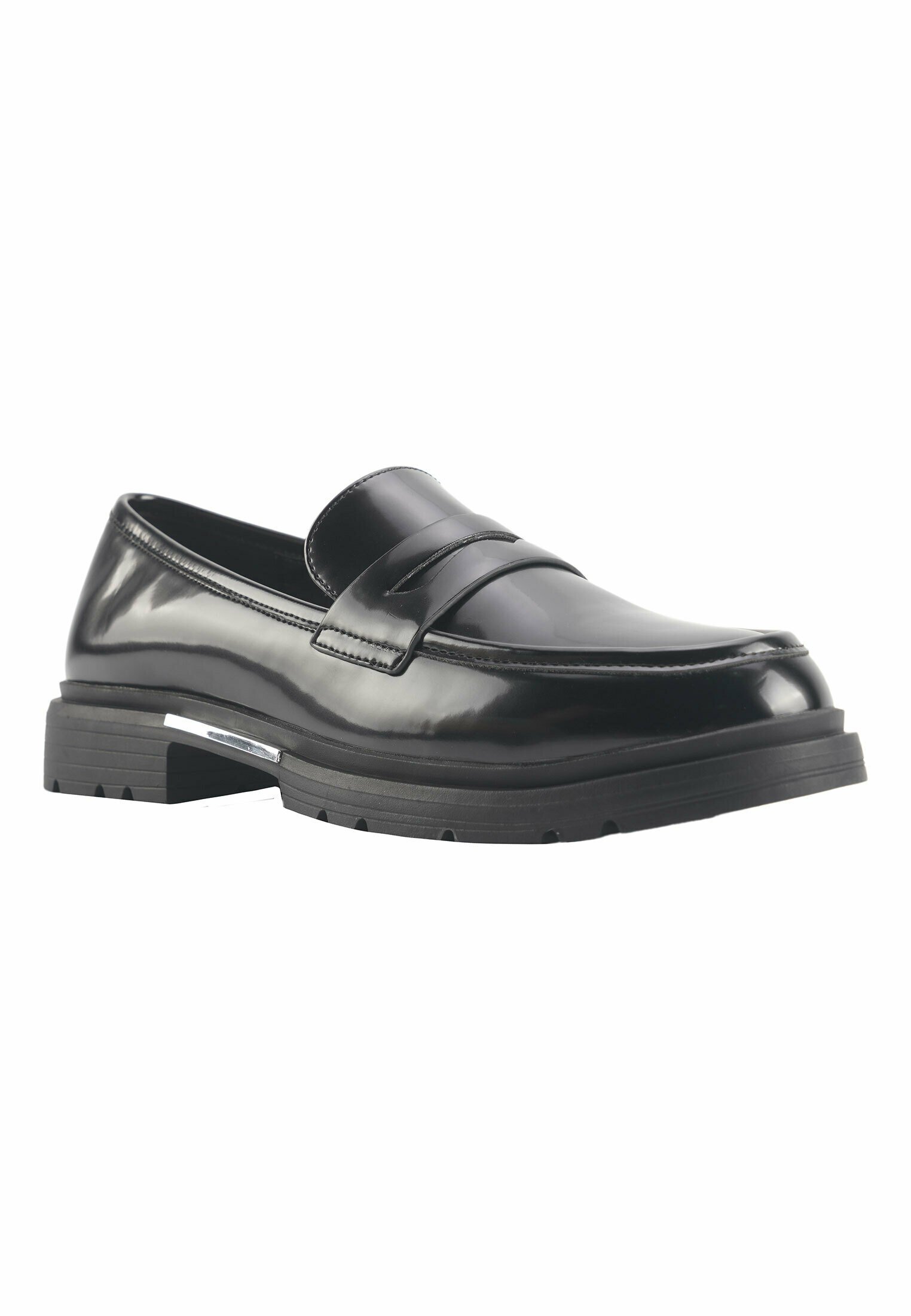Chaussures Nine West Slip-on - noires