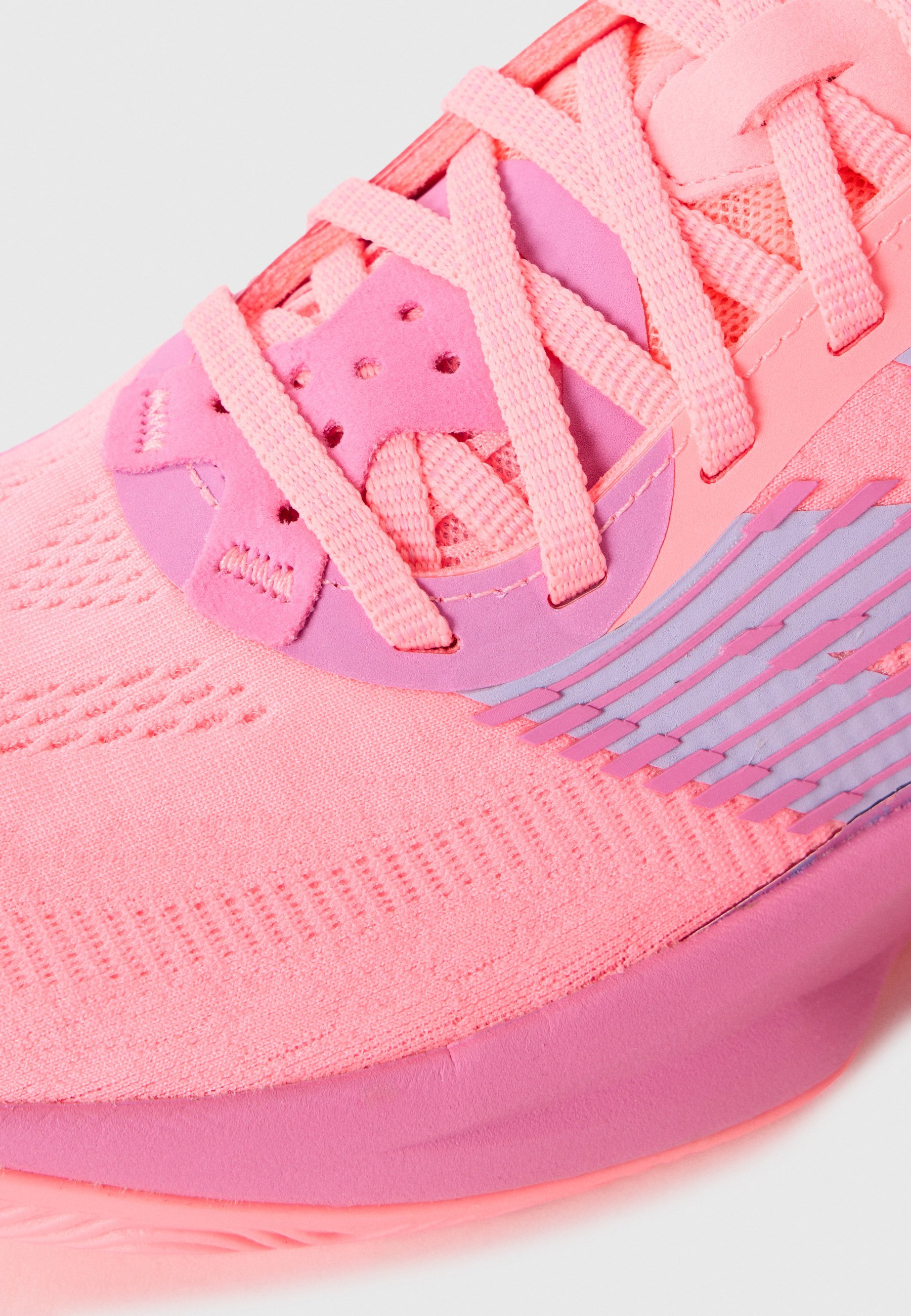 New Balance TWO WXY V5 - Basketbalschoenen - roze