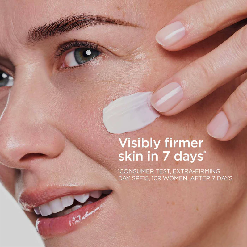 Clarins Extra spevňujúci denný krém SPF15