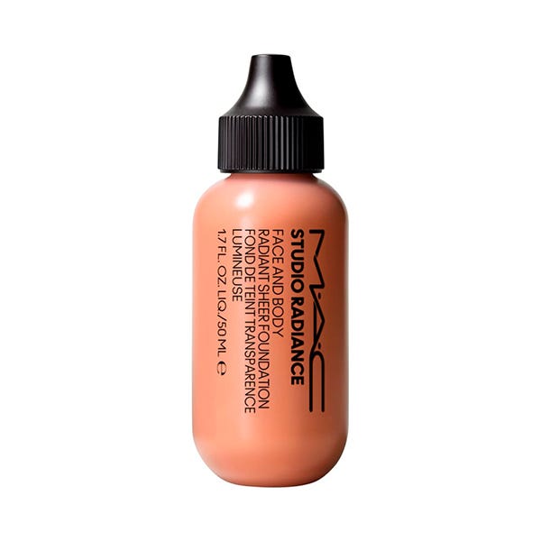 Rozjasňující make-up Studio Radiance Face And Body