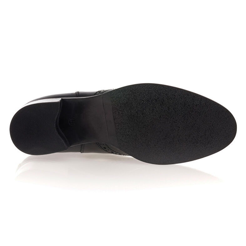 Schwarze Damenstiefel / Stiefeletten