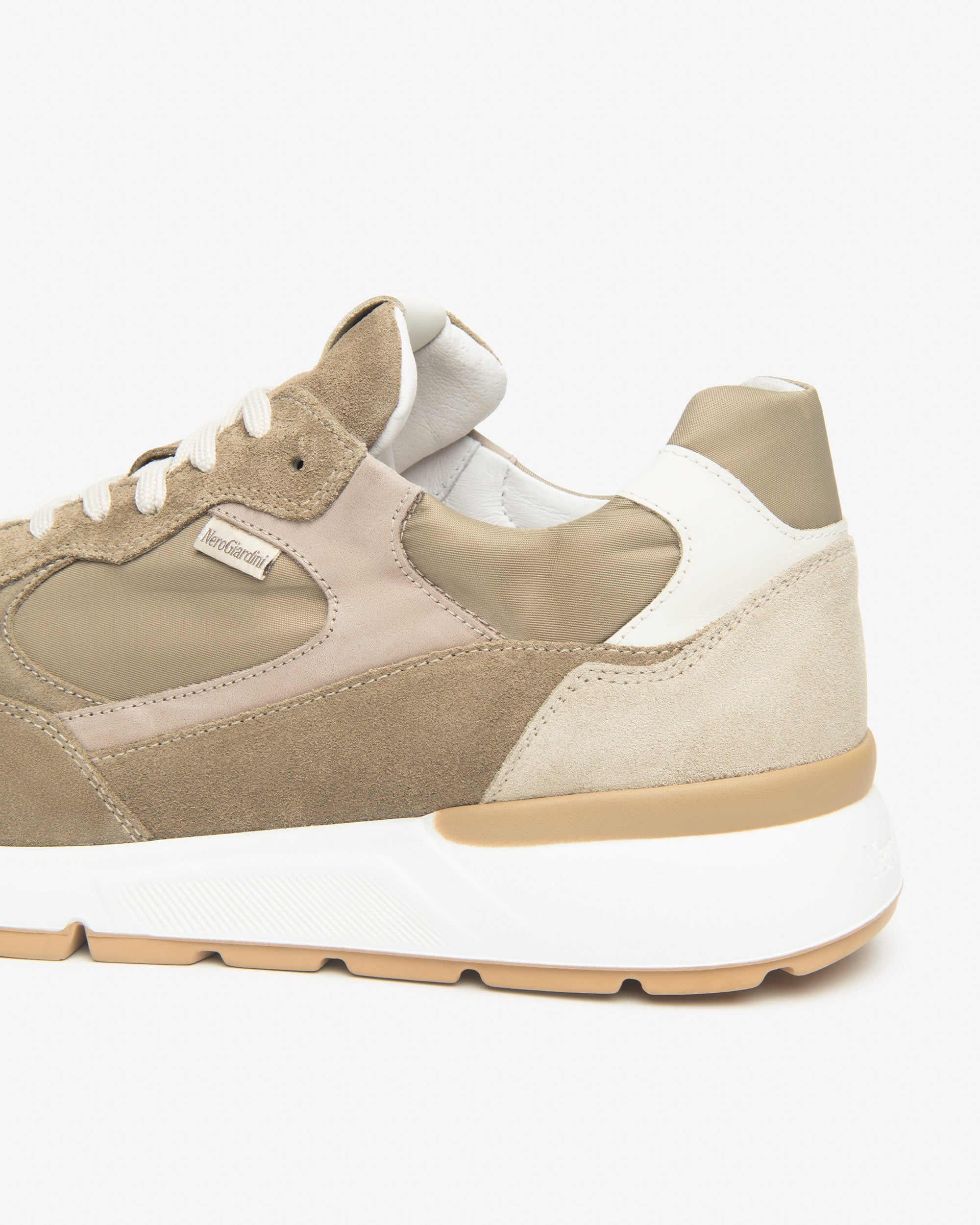  Herren-Sneaker aus Leder, Wildleder und Canvas