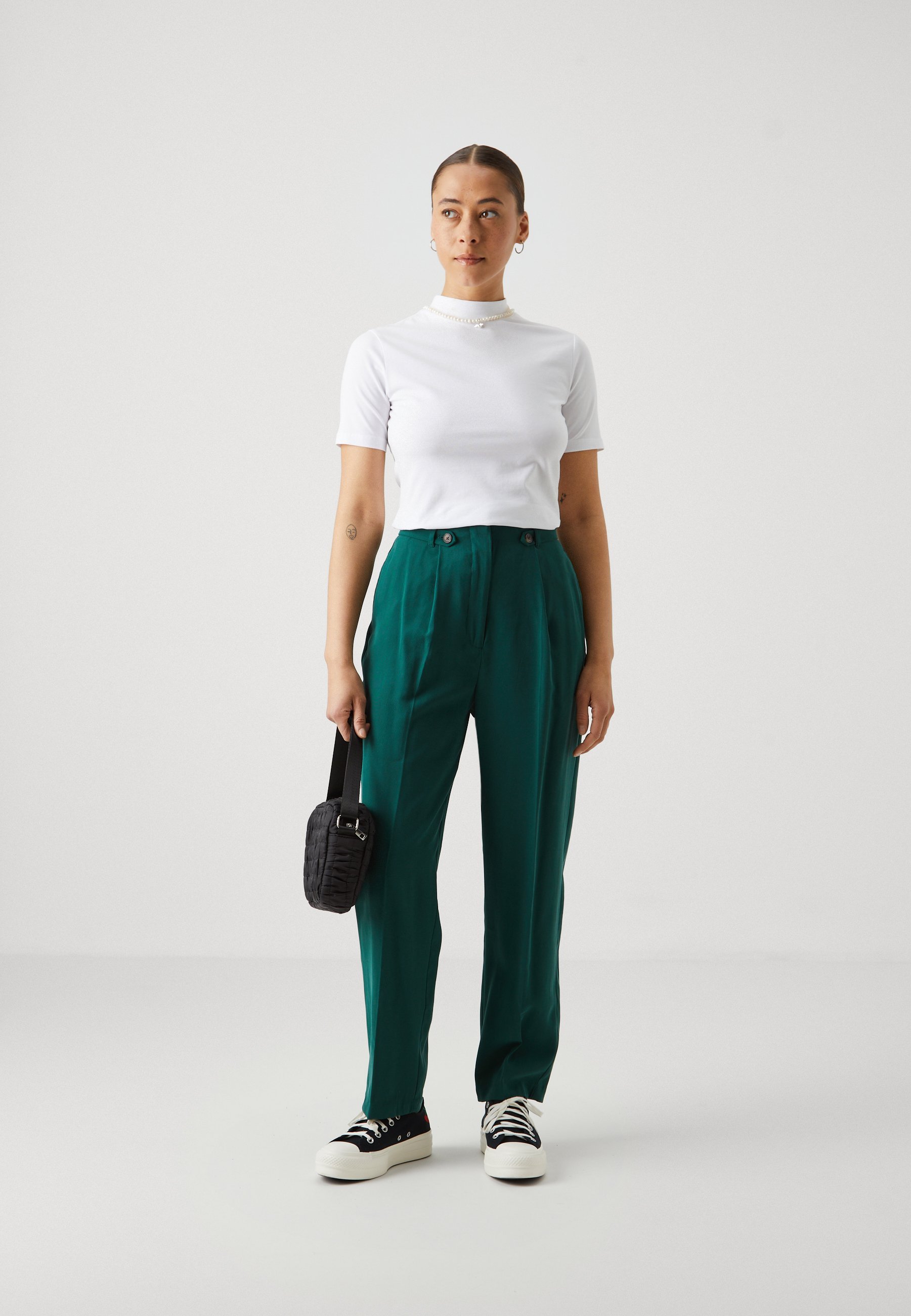 Even&Odd Petite 2er-Pack – Basic-T-Shirt – weiß/schwarz