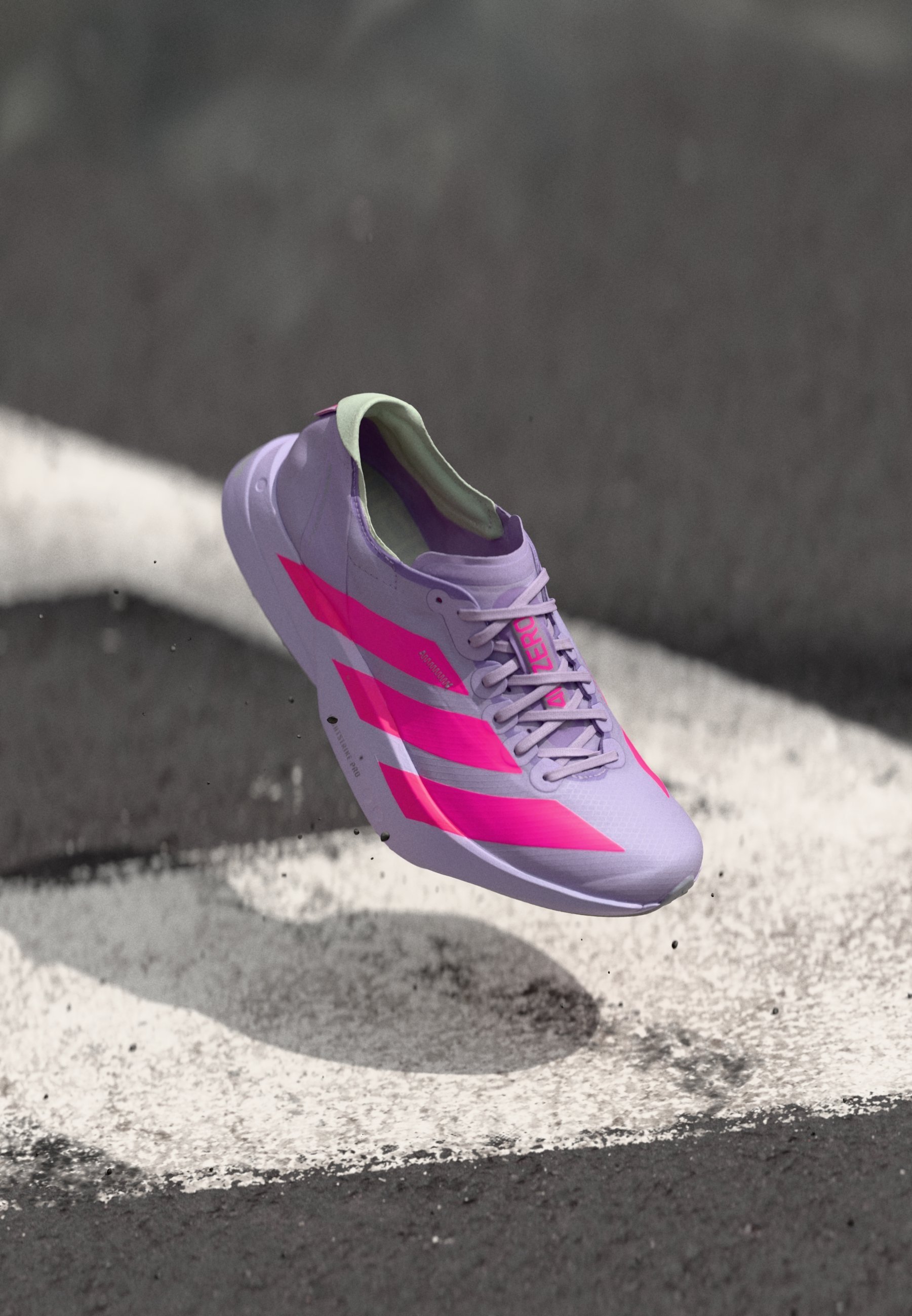 adidas Performance ADIZERO ADIOS PRO 4 – Straßenlaufschuhe – Kristalljade/Schockrosa/College-Marineblau