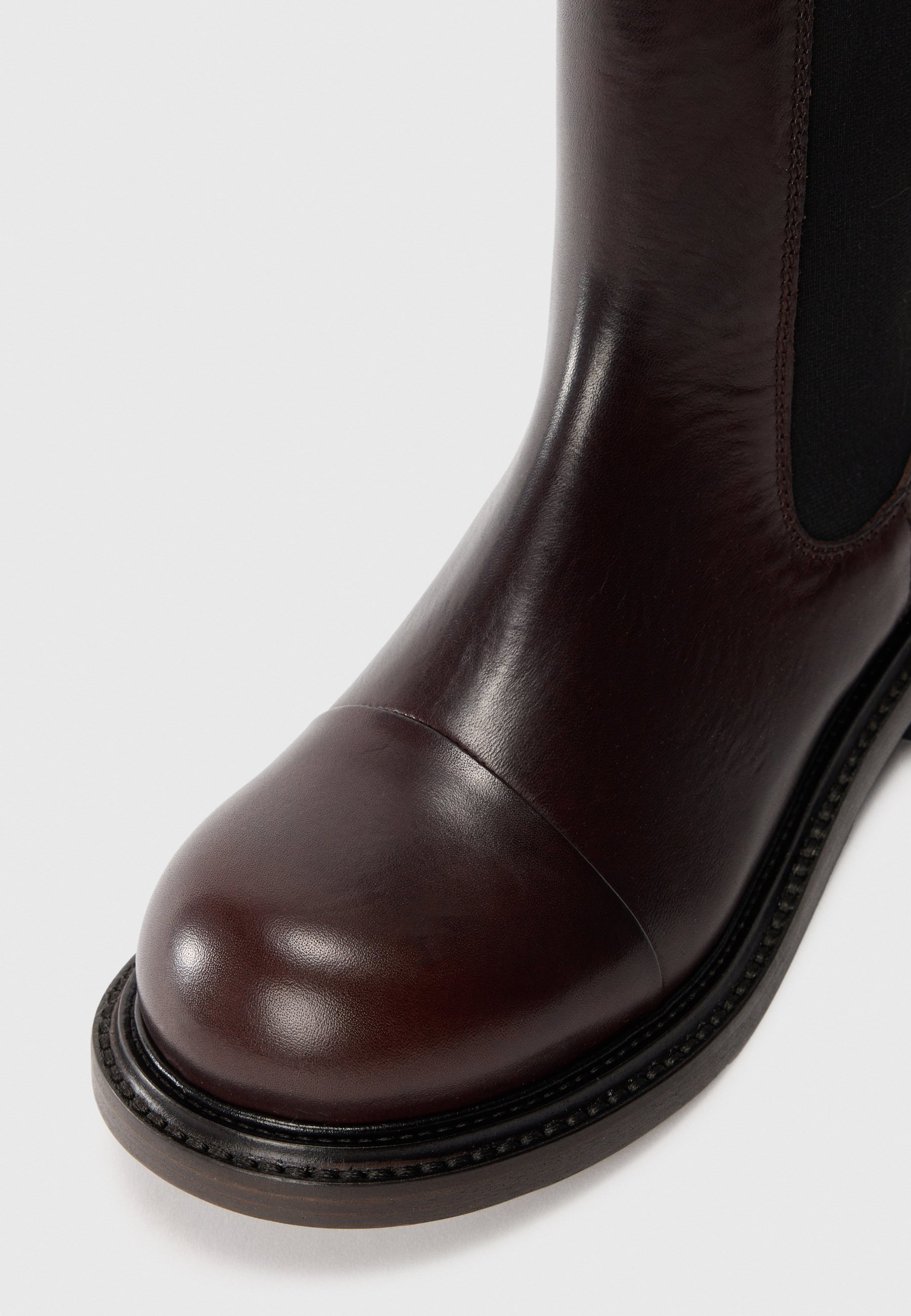 Botas de tornozelo clássicas MOSCHINO - coro