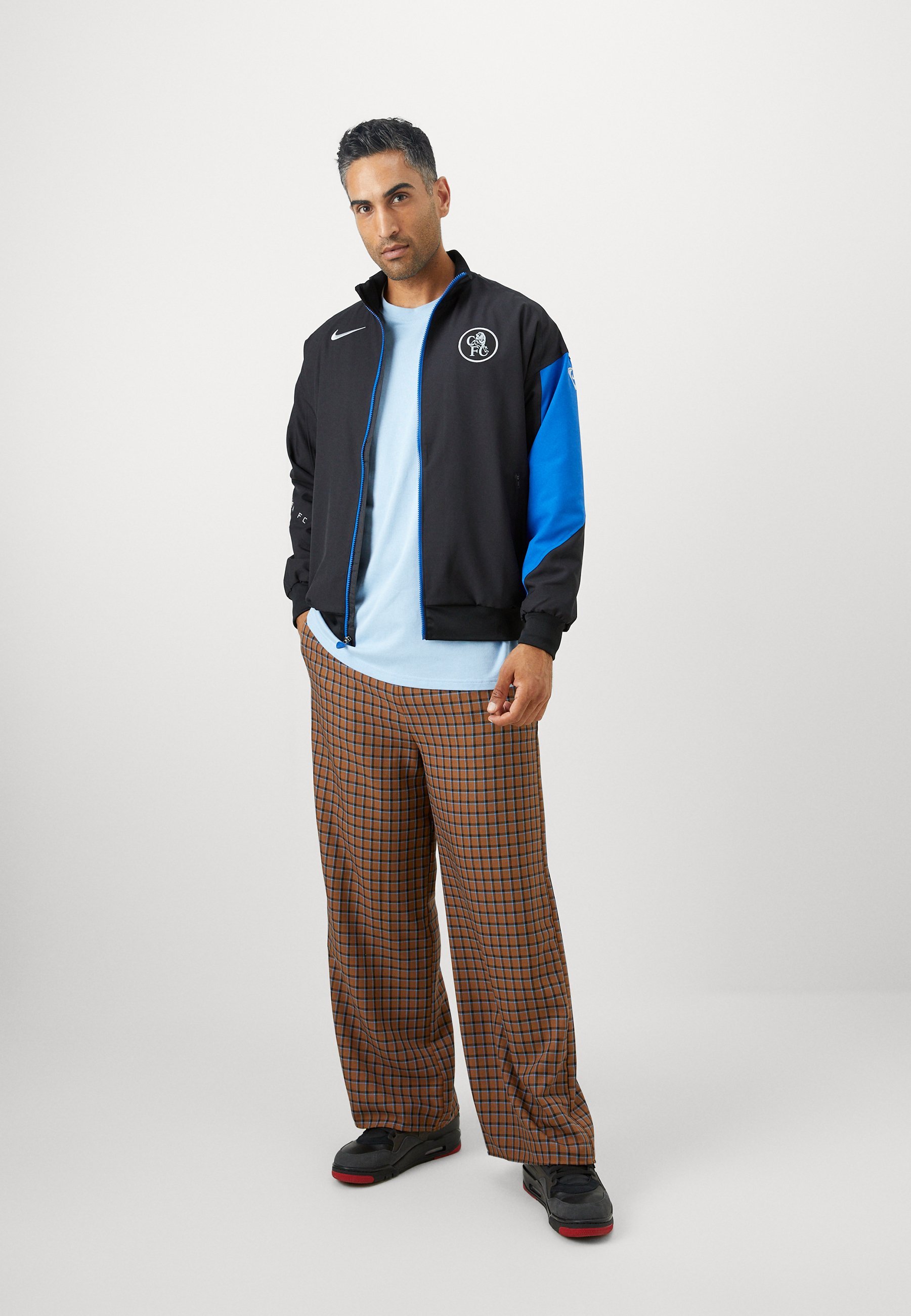 Abbigliamento Nike Performance Club - nero/blu royal